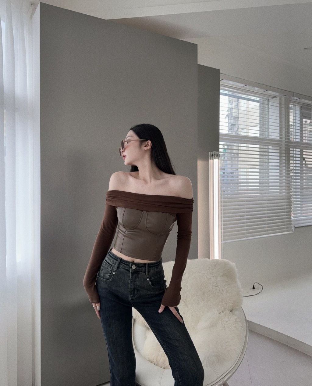 1002968『選品』歐美皮革拼接馬甲一字上衣