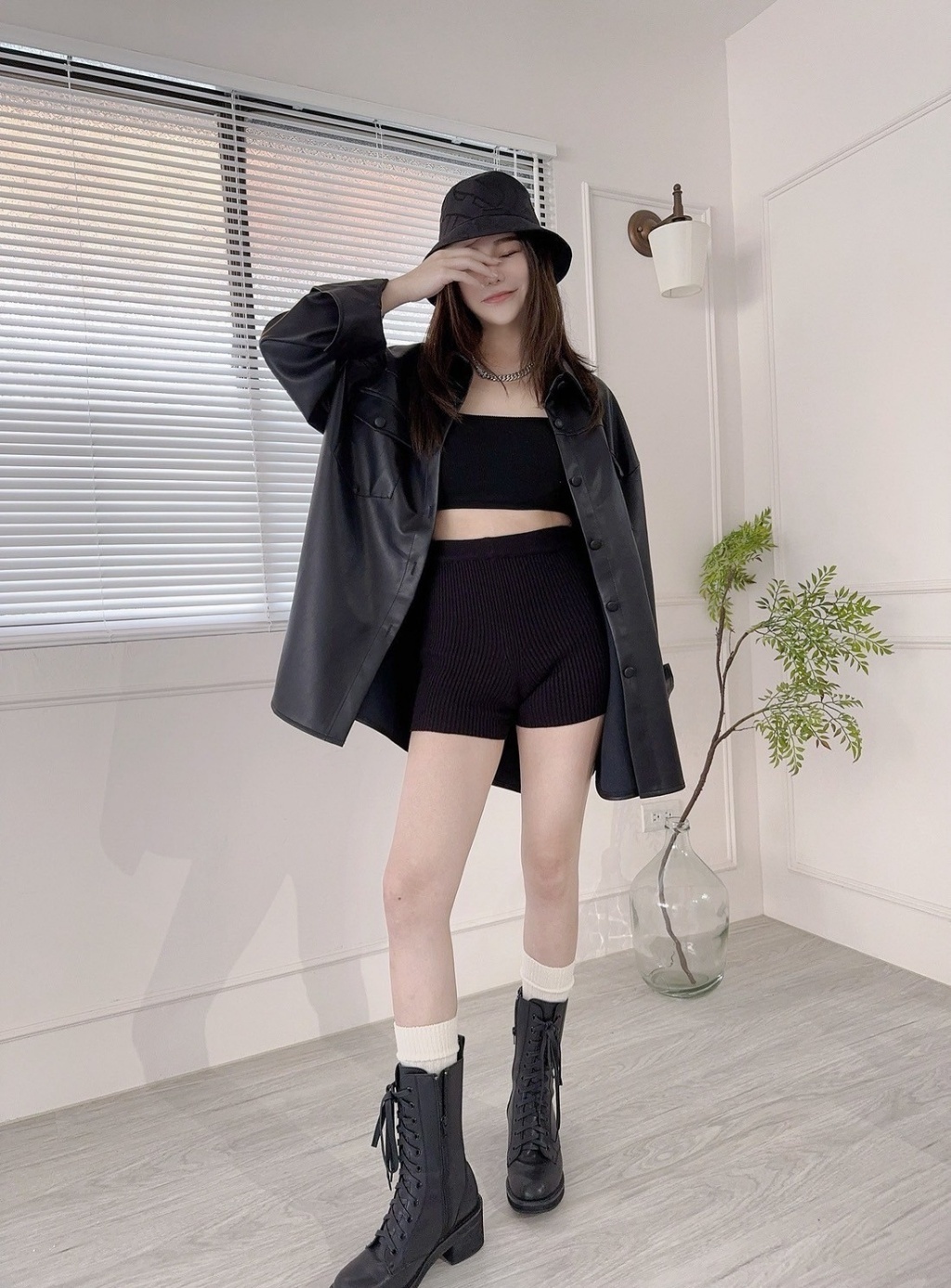 #052皮革率性長版外LABYGO