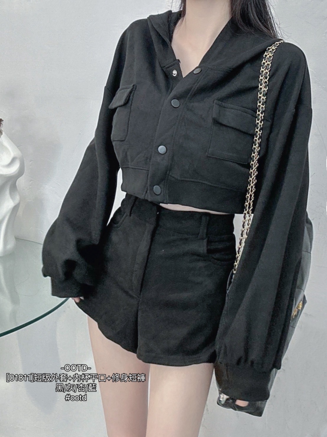 [01811]短版外套+內杯平口+修身短褲 (8)