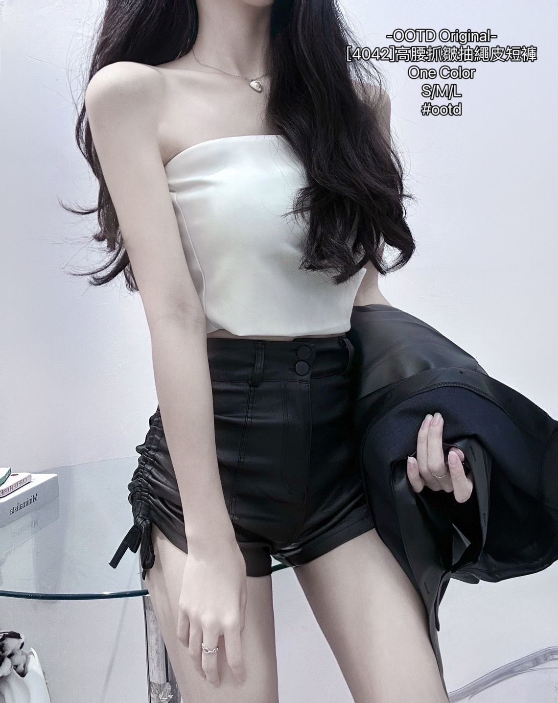 [4042]高腰抓皺抽繩皮短褲 (4)