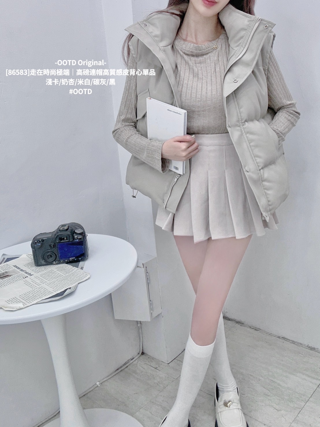 [86583]走在時尚極端｜高磅連帽高質感皮背心單品 (8)