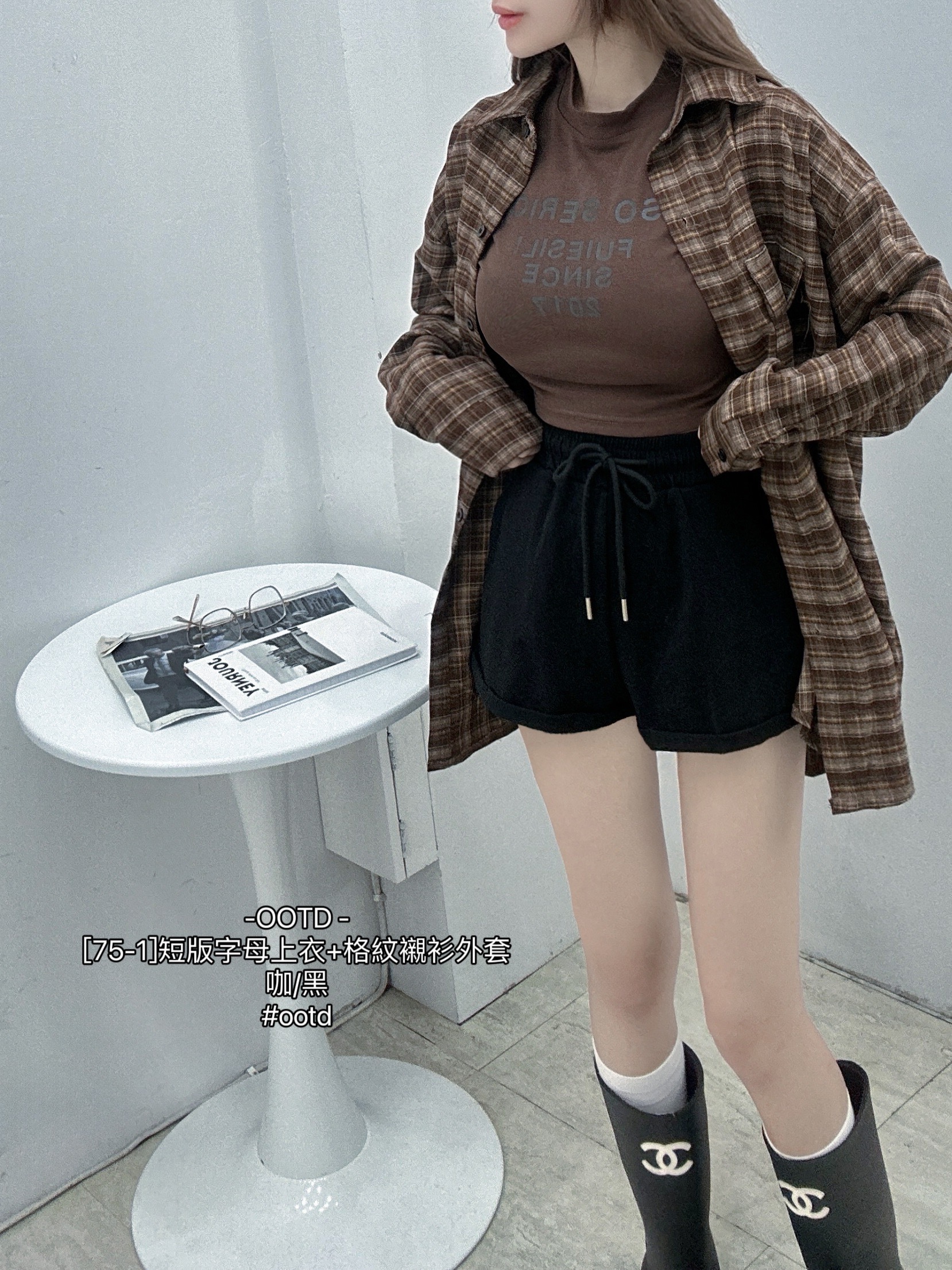 [75-1]短版字母上衣+格紋襯衫外套 (2)