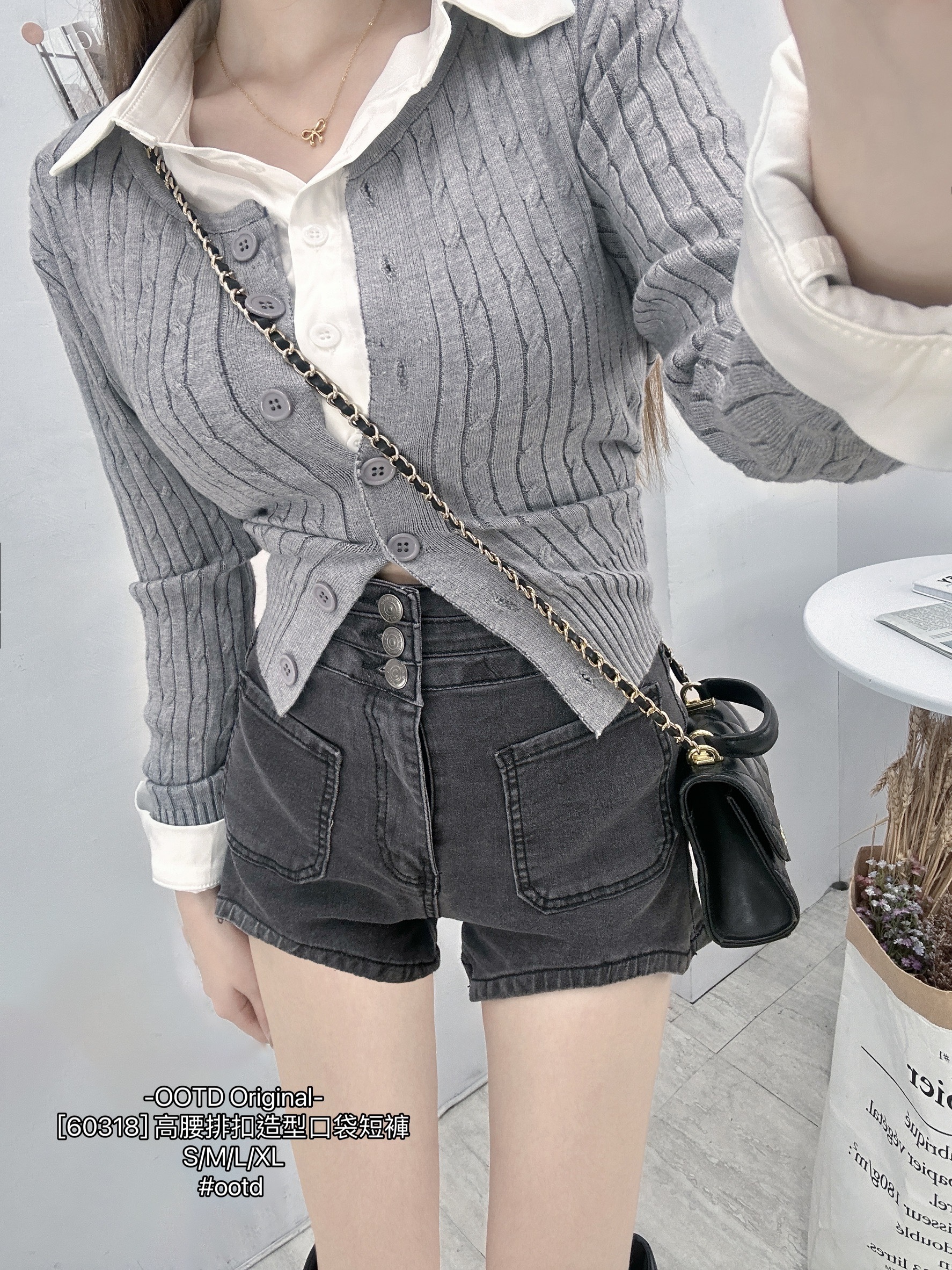 [60318] 高腰排扣造型口袋短褲 (2)