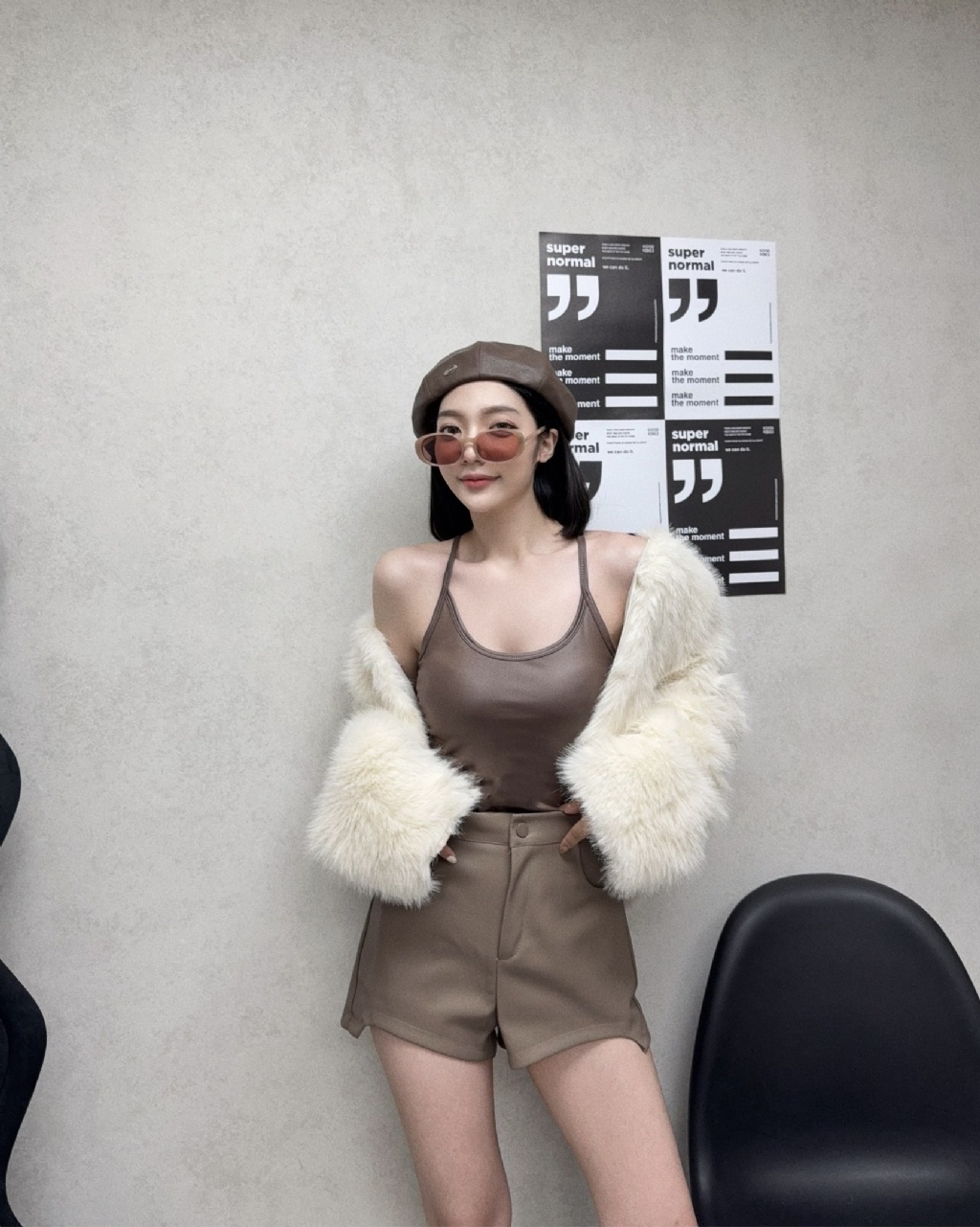 10306213『選品』歐美皮質性感修身背心 (4)