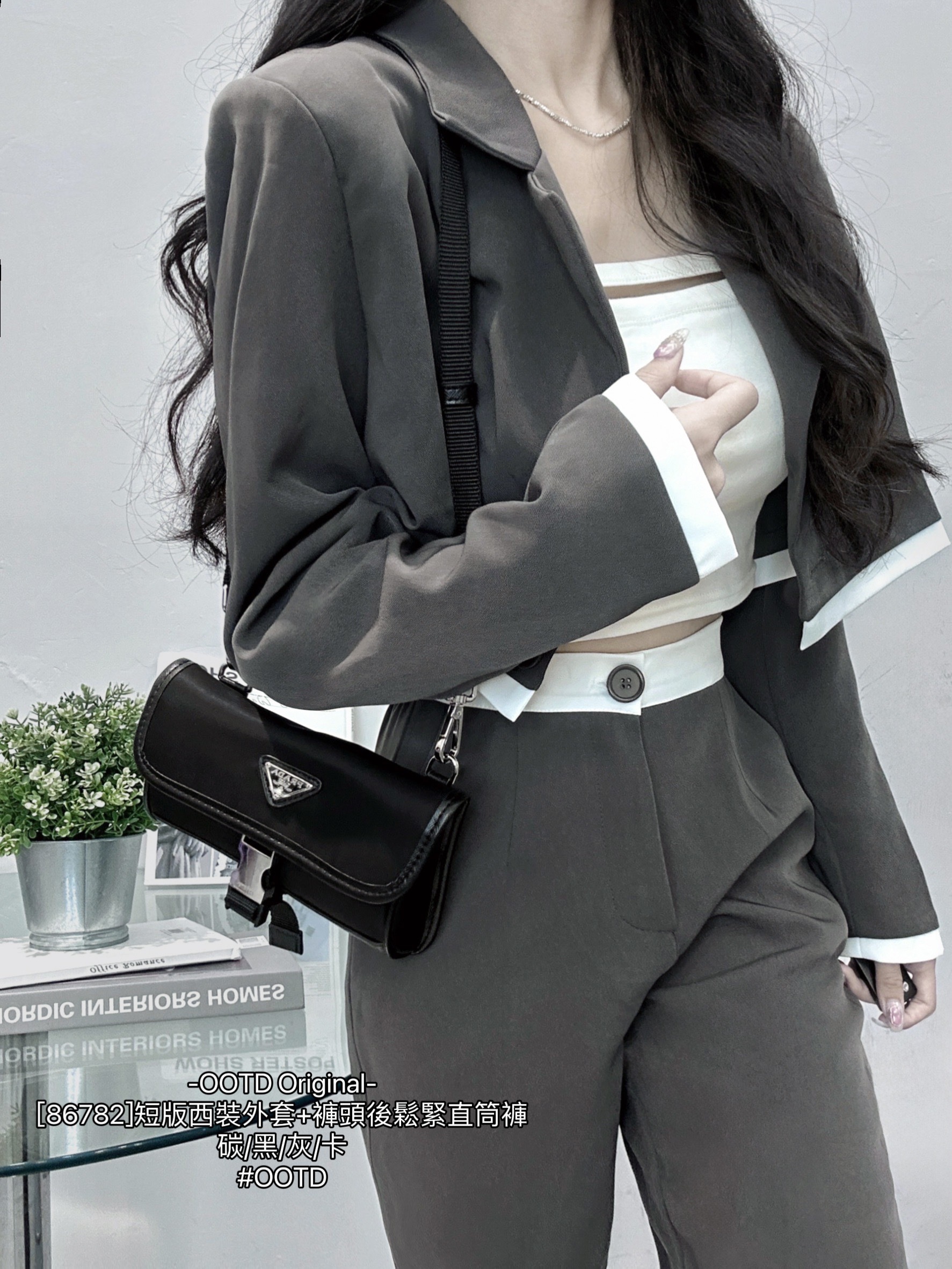 [86782]短版西裝外套+褲頭後鬆緊直筒褲 (5)