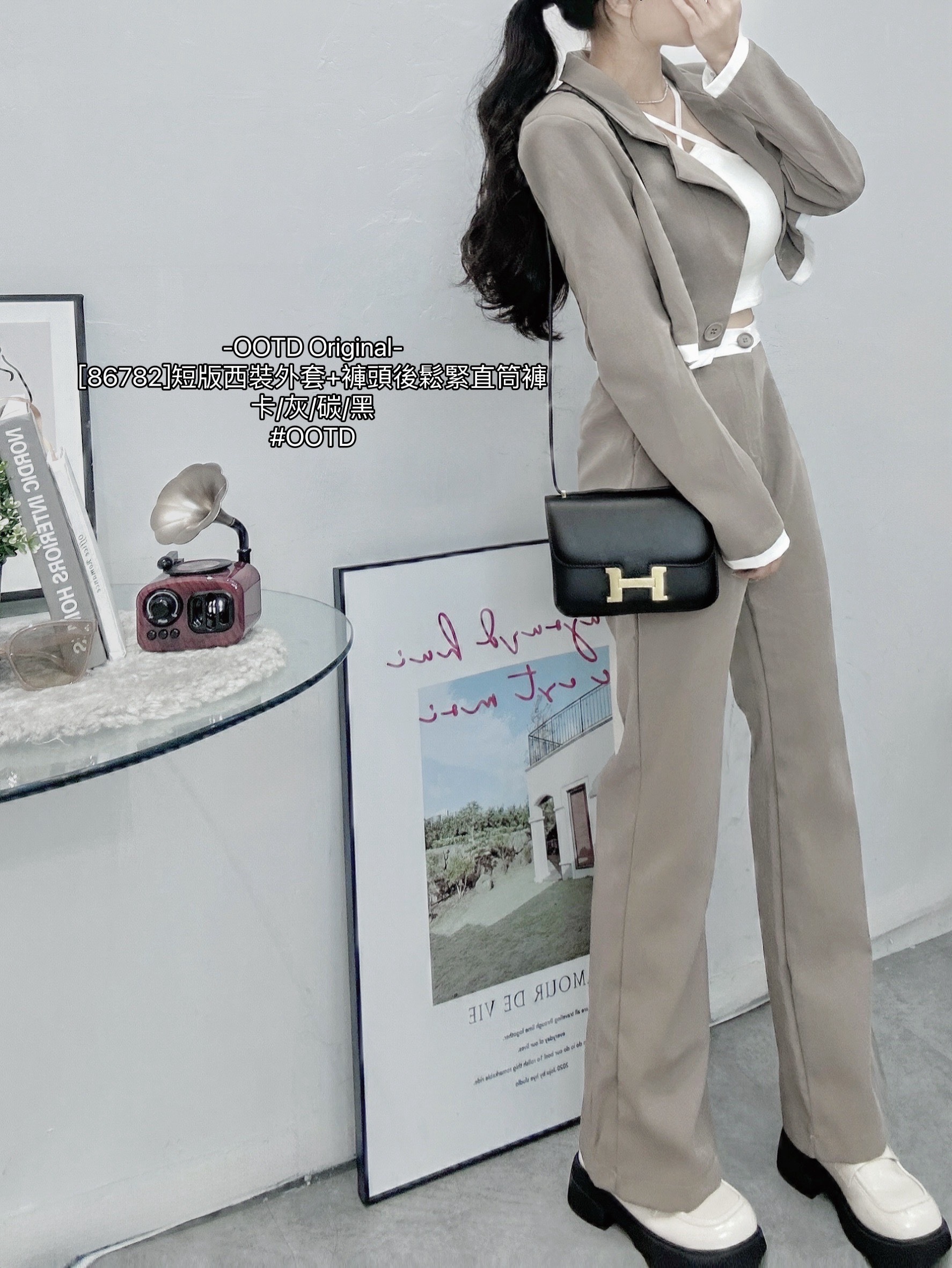 [86782]短版西裝外套+褲頭後鬆緊直筒褲 (2)
