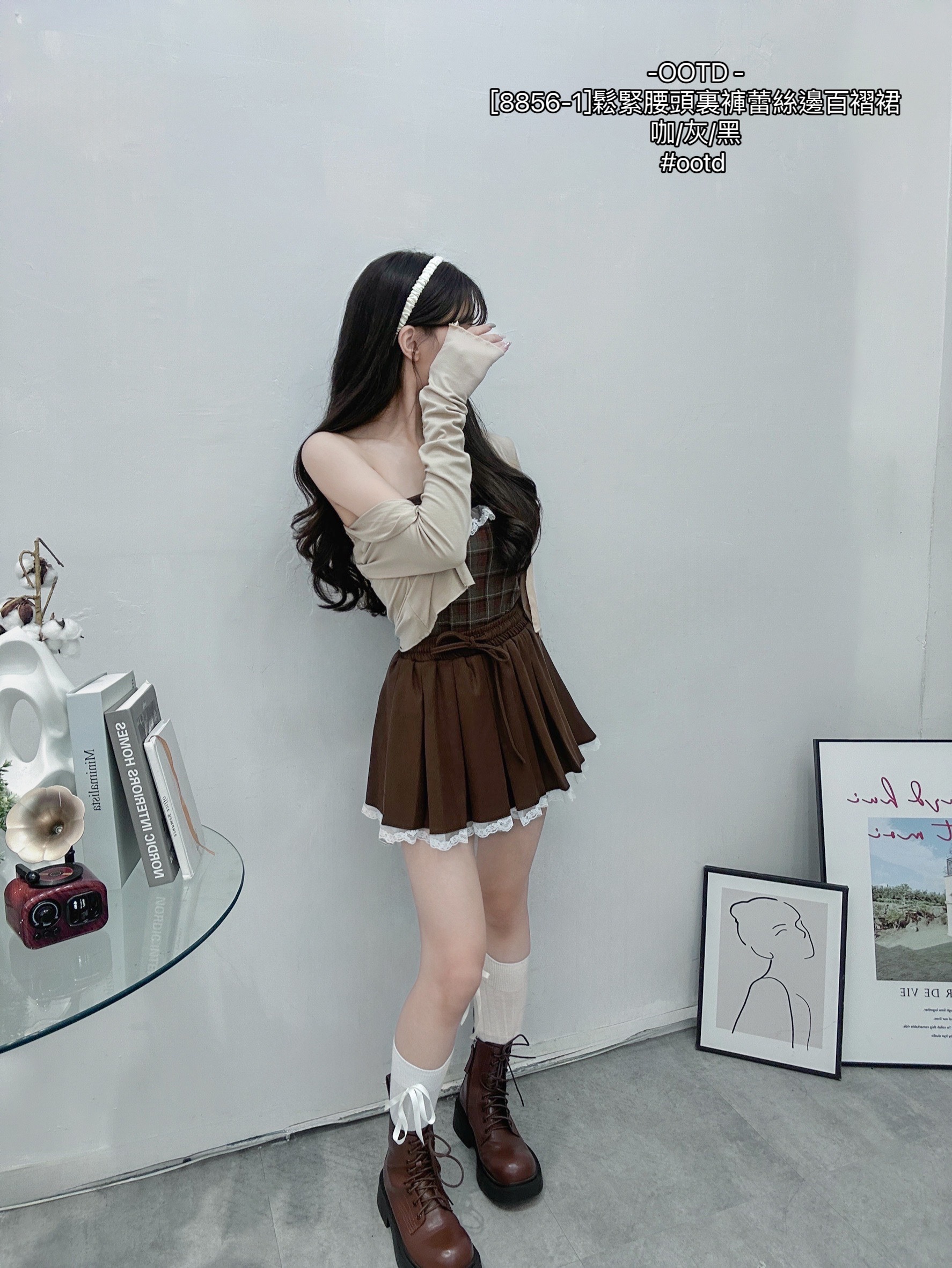 [8856-1]鬆緊腰頭裏褲蕾絲邊百褶裙 (2)