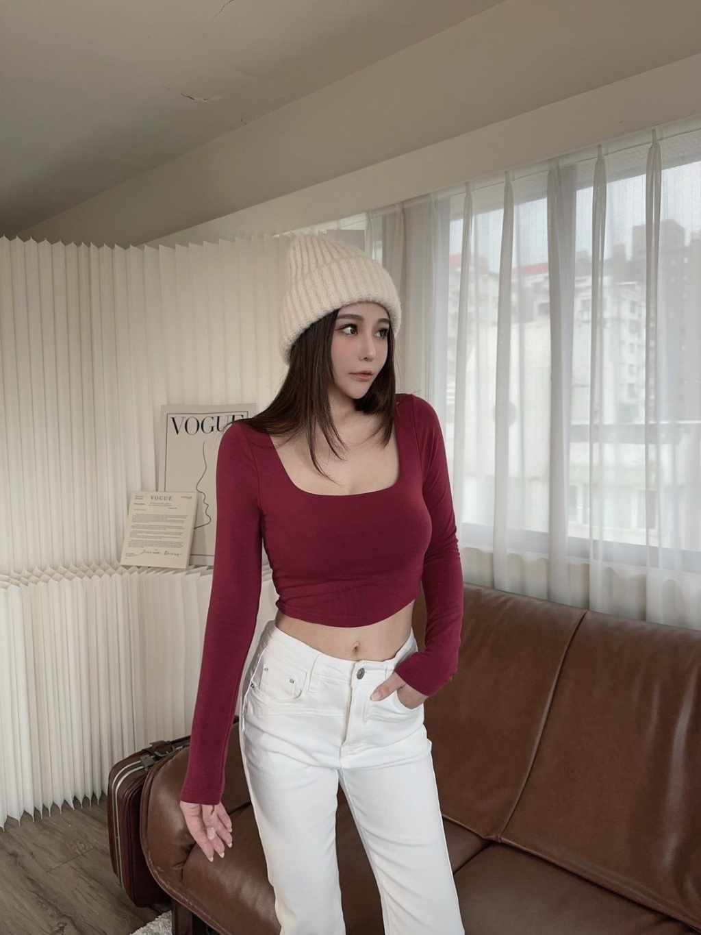 9595訂製款-U領胸墊短版上衣 (4)