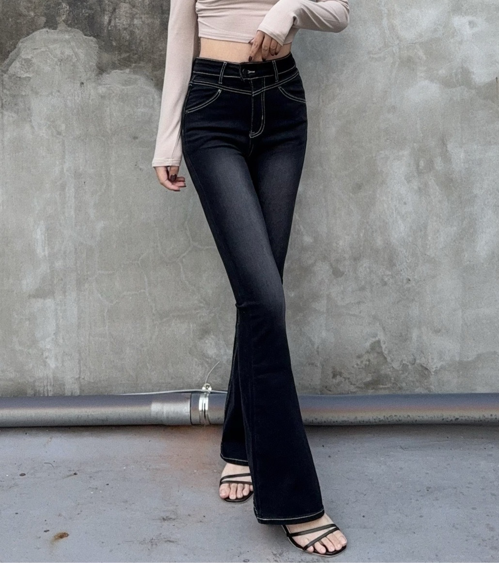 10242890『選品』衣櫥必備百搭刷色彈力牛仔喇叭褲 (2)