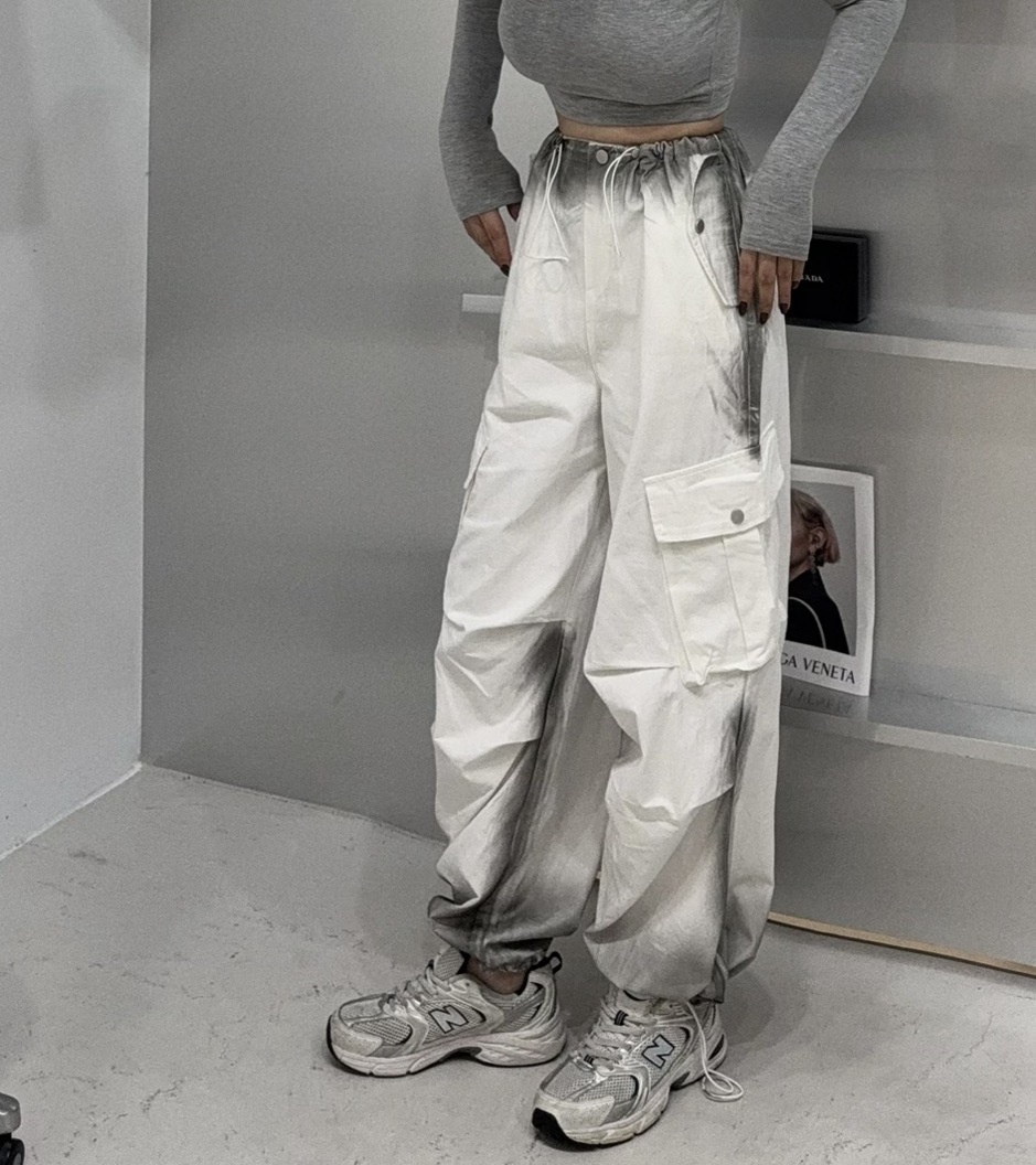 1211908『選品』韓版磨毛厚料刷髒工裝褲 (2)