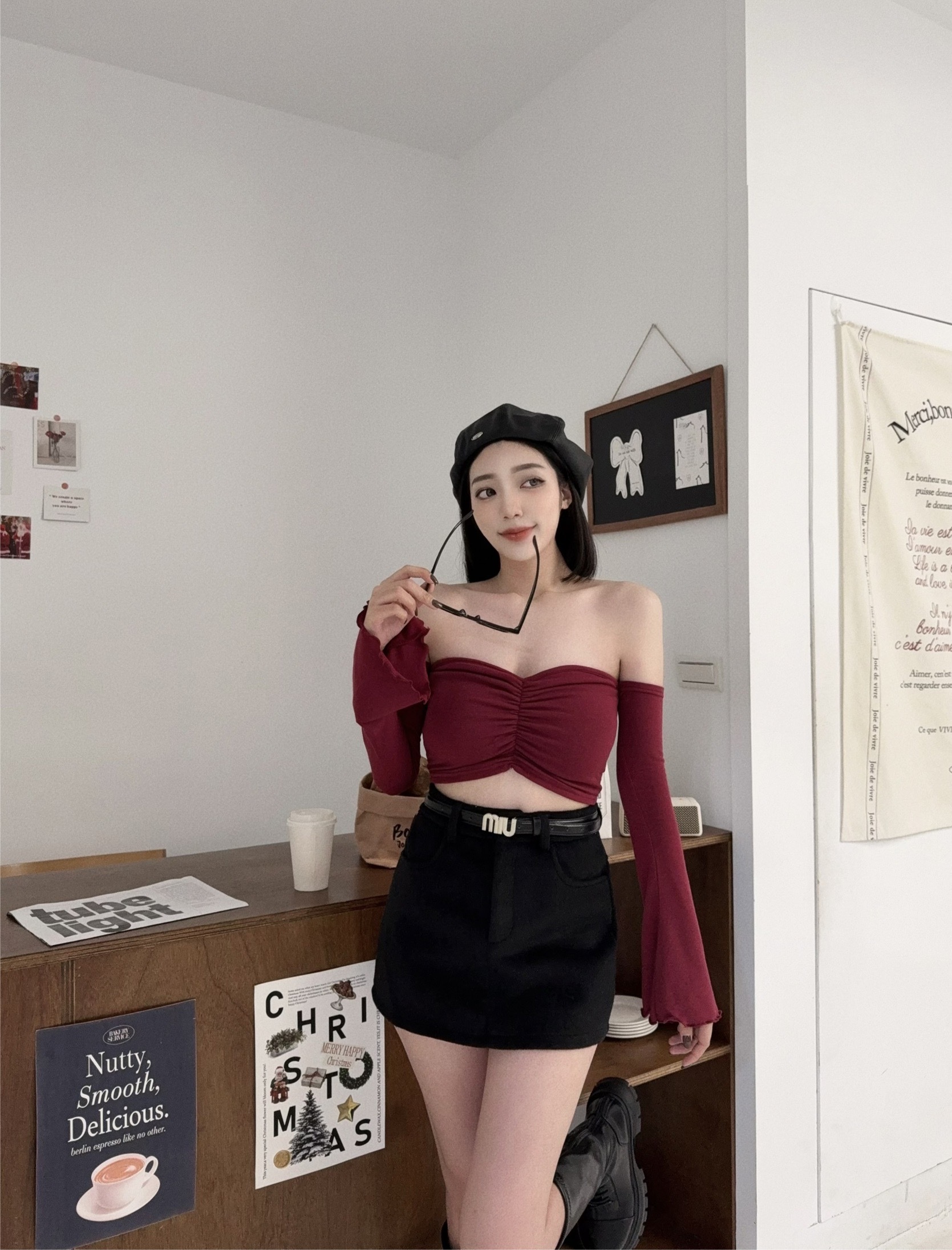 12110067『訂製款』甜辣系抓皺短版一字上衣 (3)