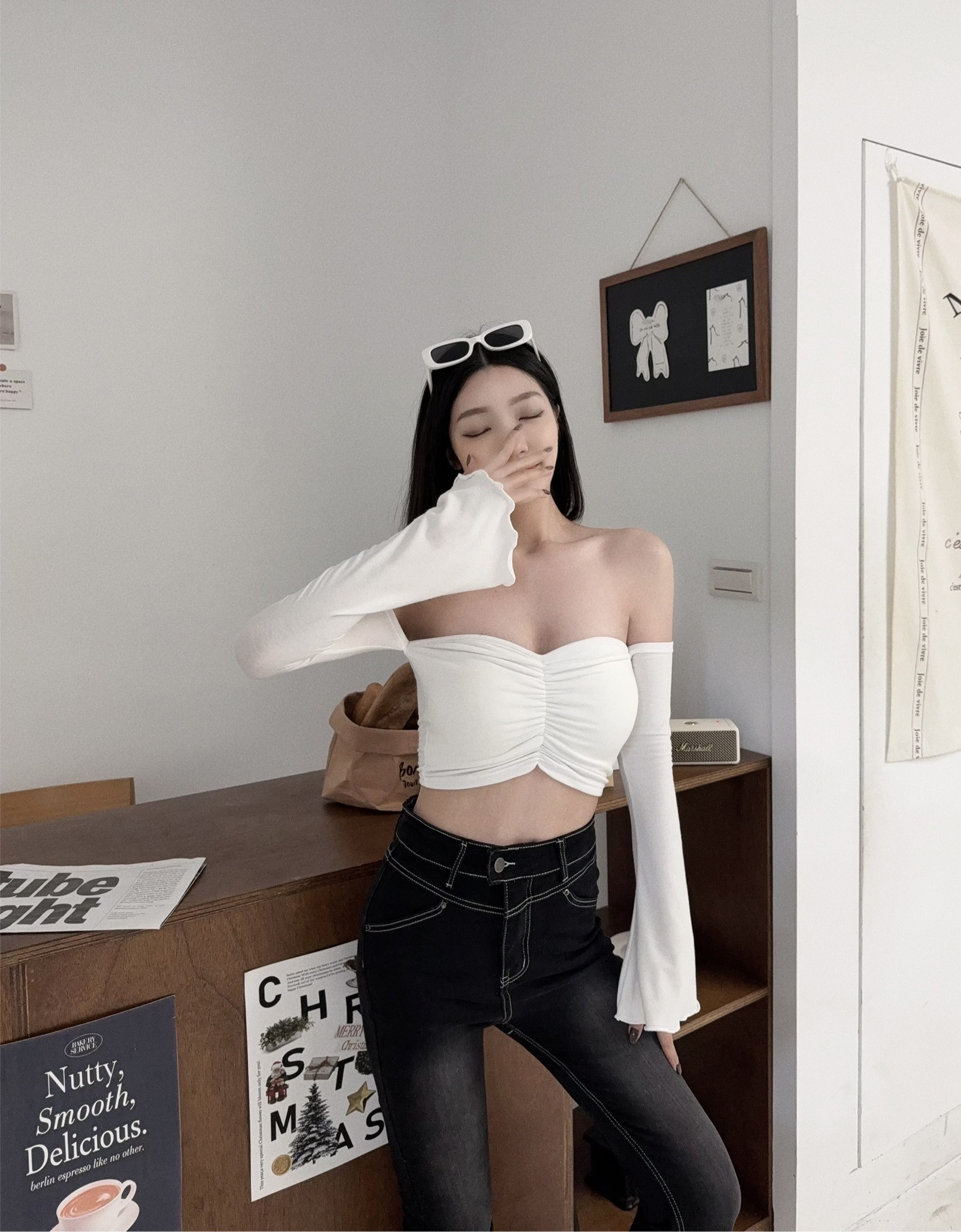 12110067『訂製款』甜辣系抓皺短版一字上衣