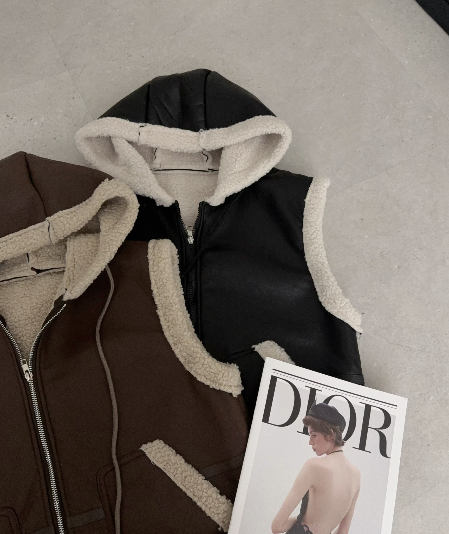 6022『選品』羊羔毛皮拼接連帽背心 (5)