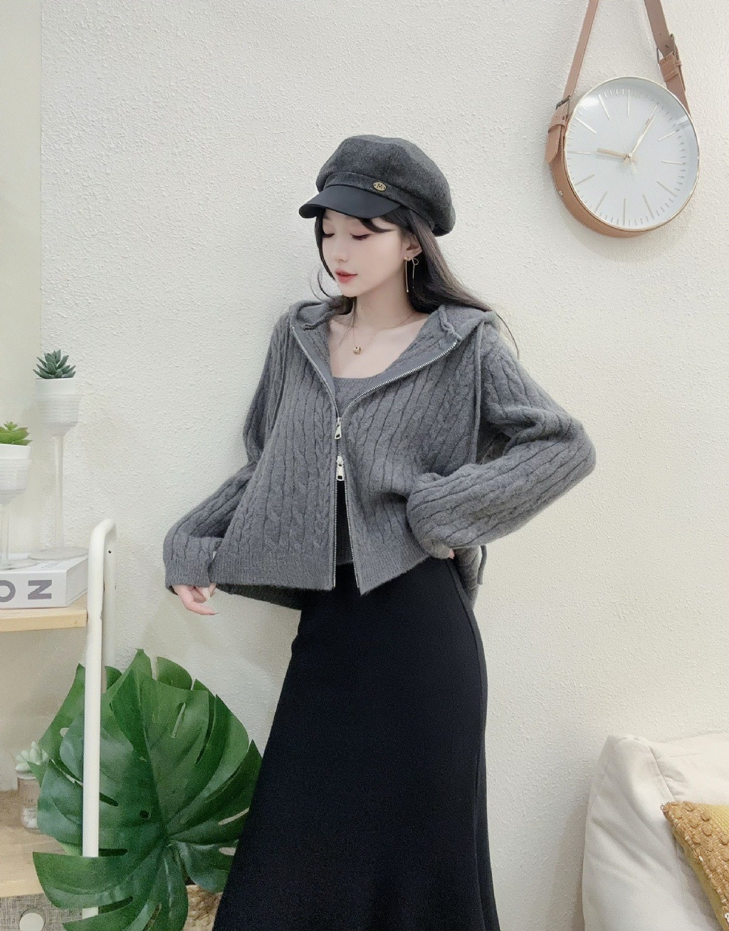 07632質感麻花背心+拉鍊連帽外套 (2)