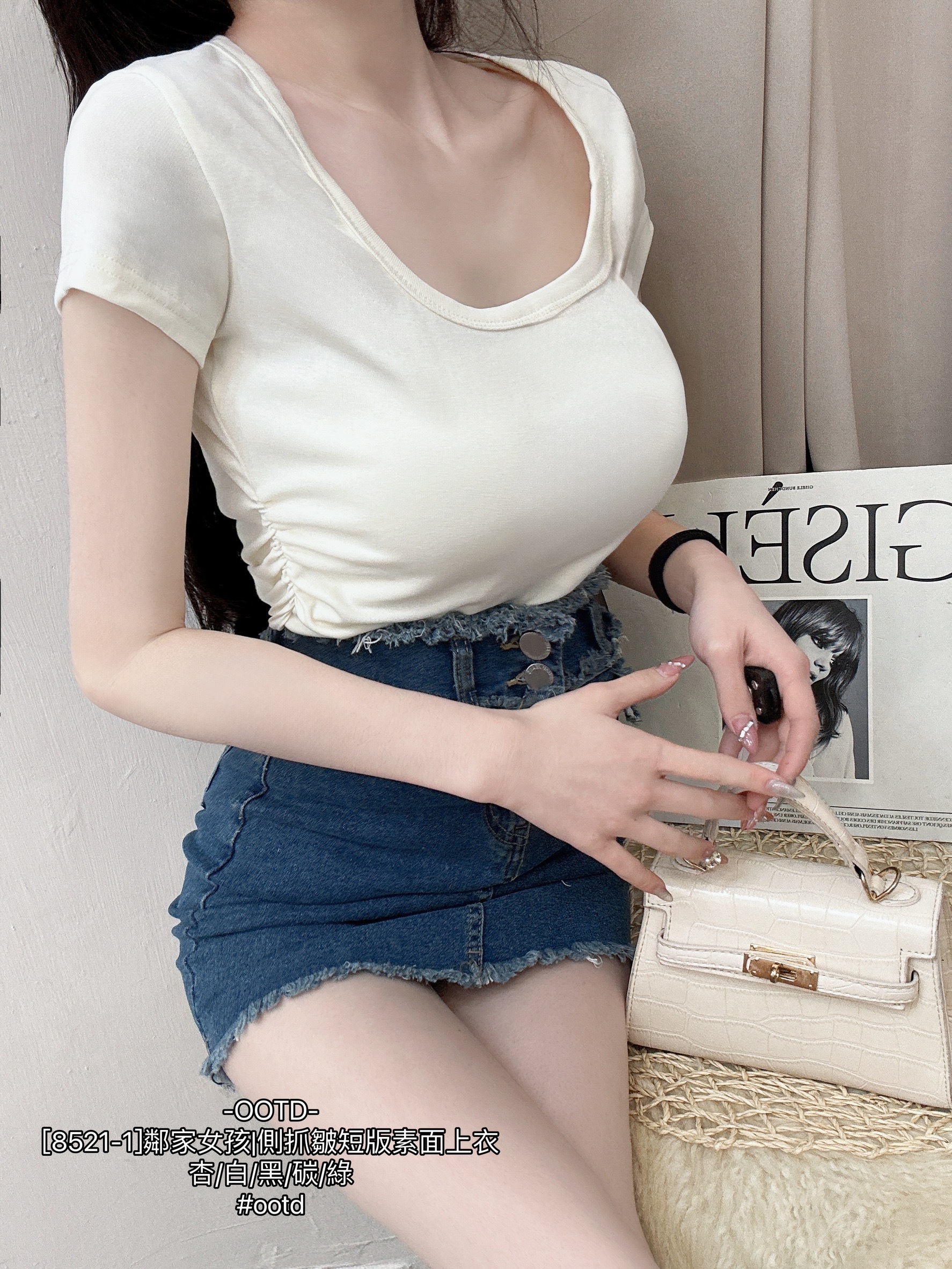[8521-1]鄰家女孩側抓皺短版素面上衣 (4)