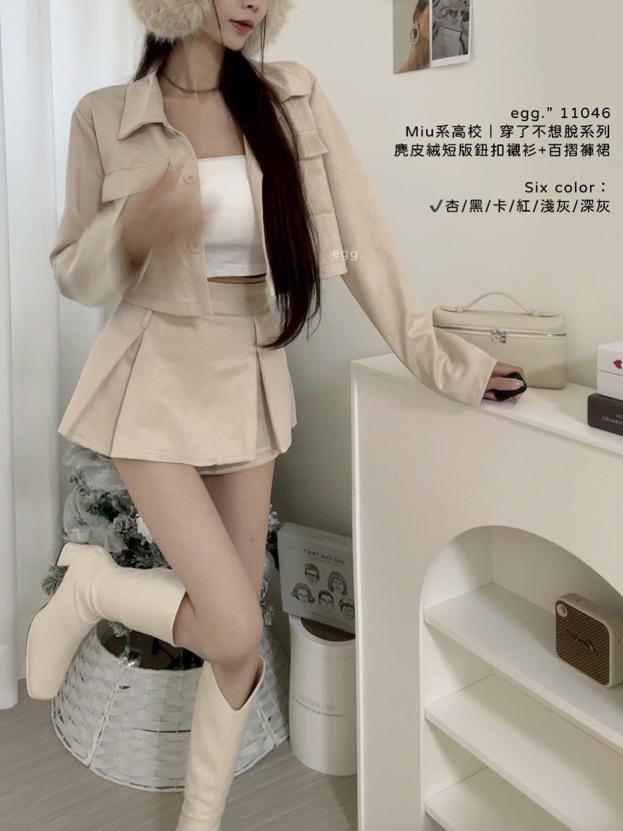 11046Mumu系高校｜穿了不想脫系列麂皮絨短版鈕扣襯衫+百摺褲裙 (2)