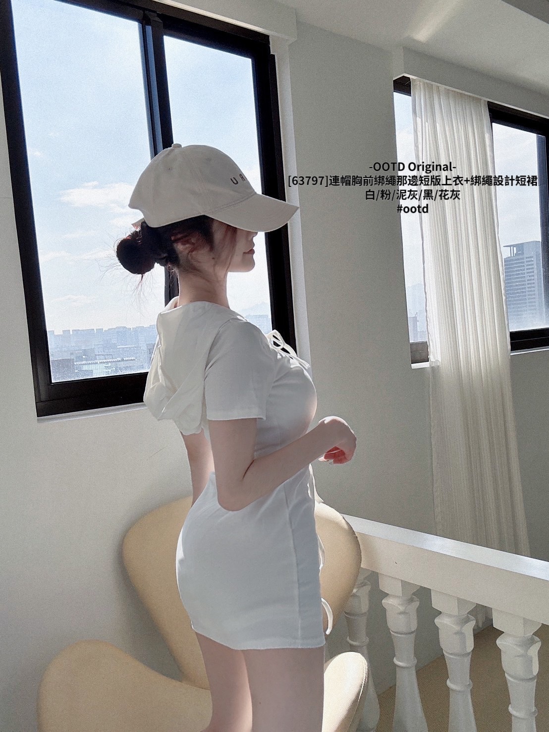 [63797]連帽胸前綁繩那邊短版上衣+綁繩設計短裙 (2)