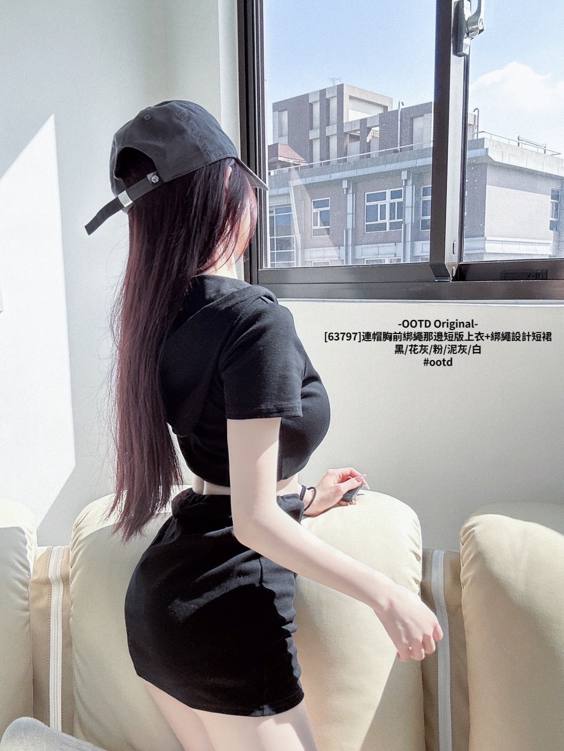[63797]連帽胸前綁繩那邊短版上衣+綁繩設計短裙 (9)