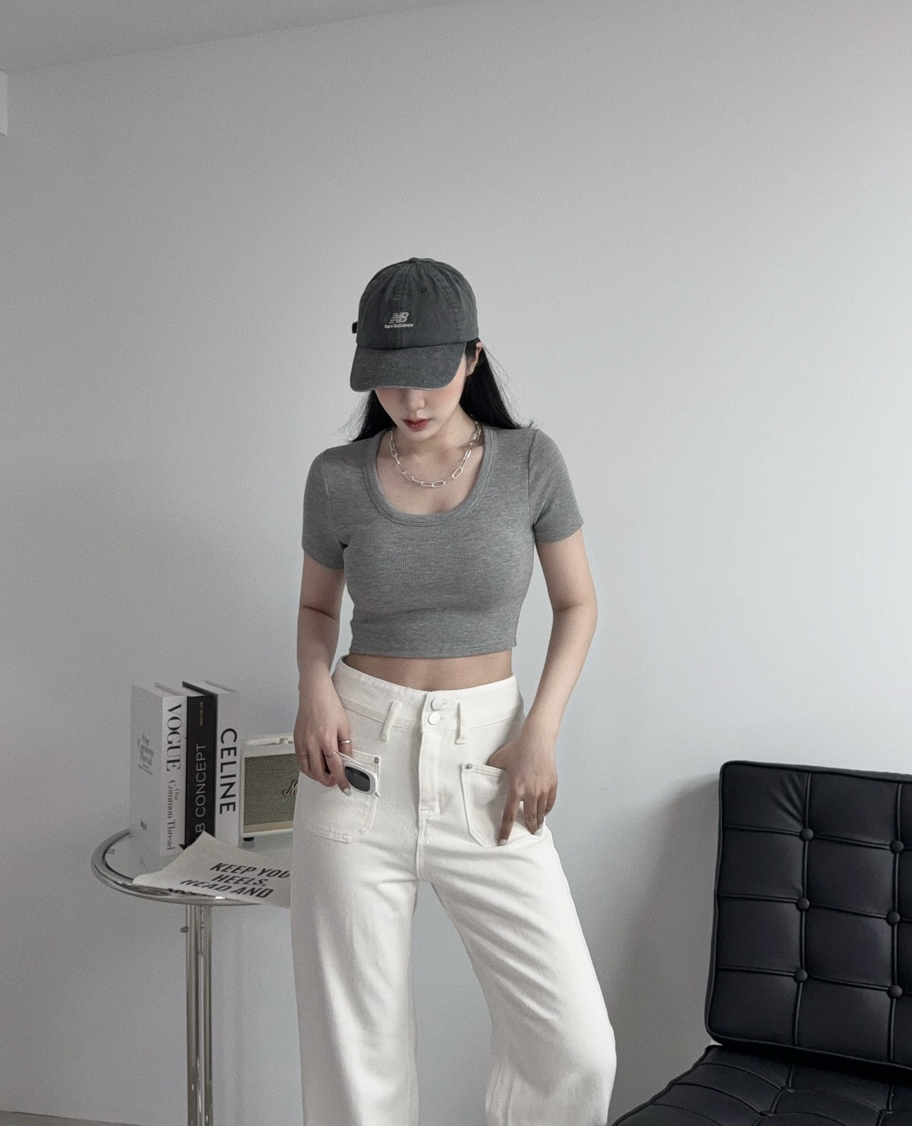 0092『訂製款』簡約U領短版上衣 (2)