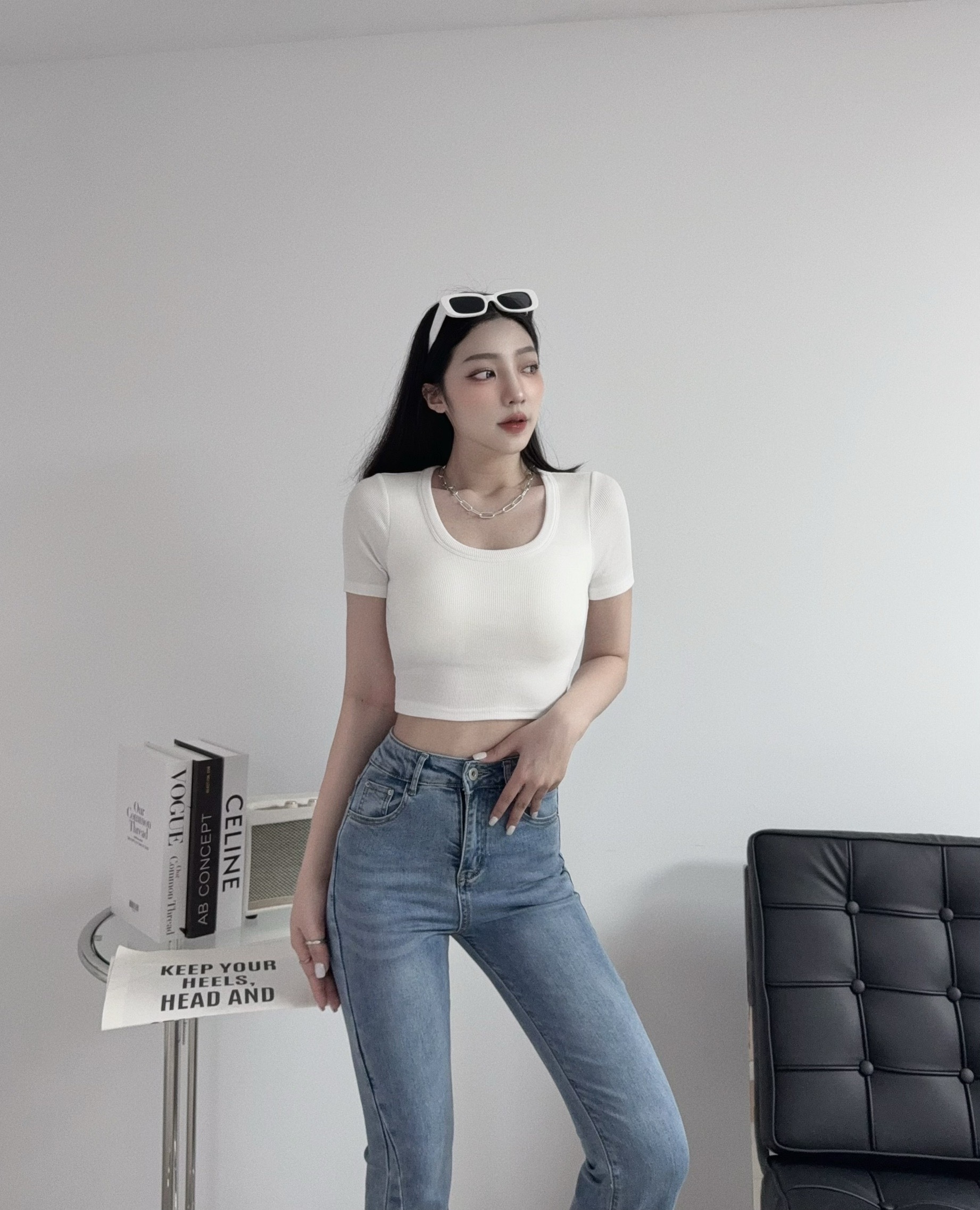 0092『訂製款』簡約U領短版上衣