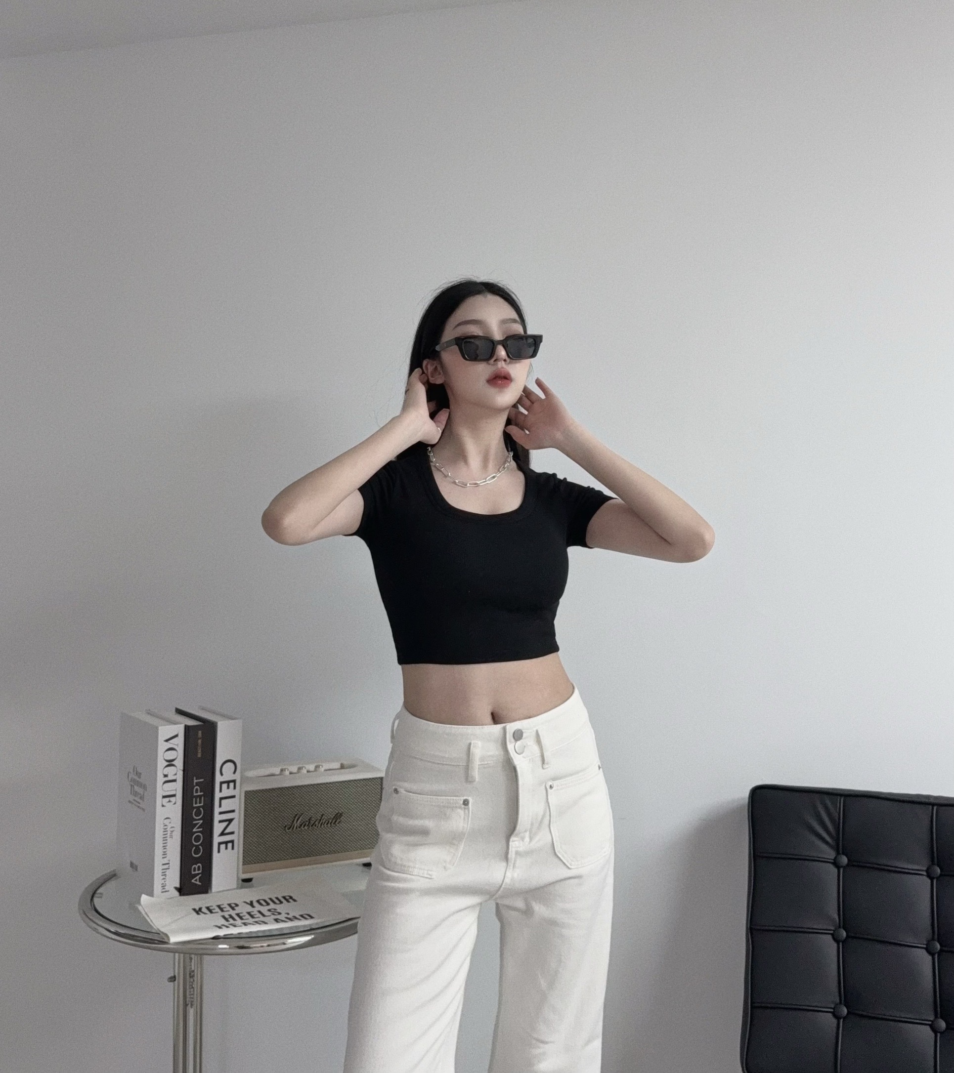 0092『訂製款』簡約U領短版上衣 (6)