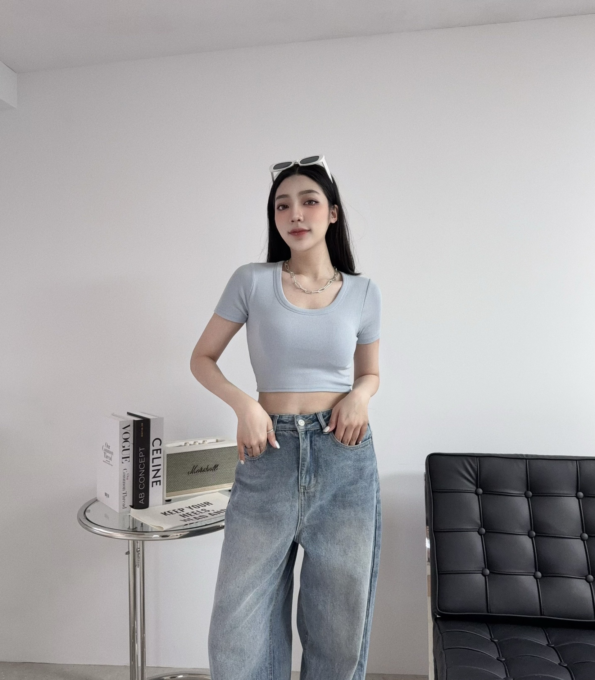 0092『訂製款』簡約U領短版上衣 (5)