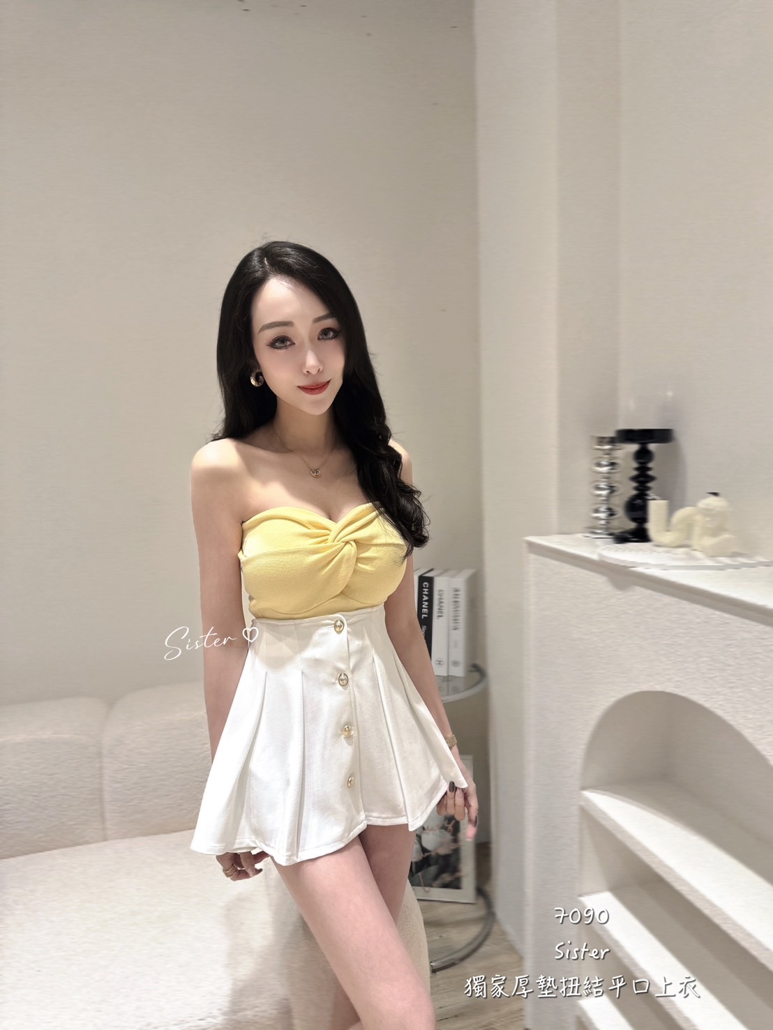 7090 獨家厚墊扭結平口上衣 (4)