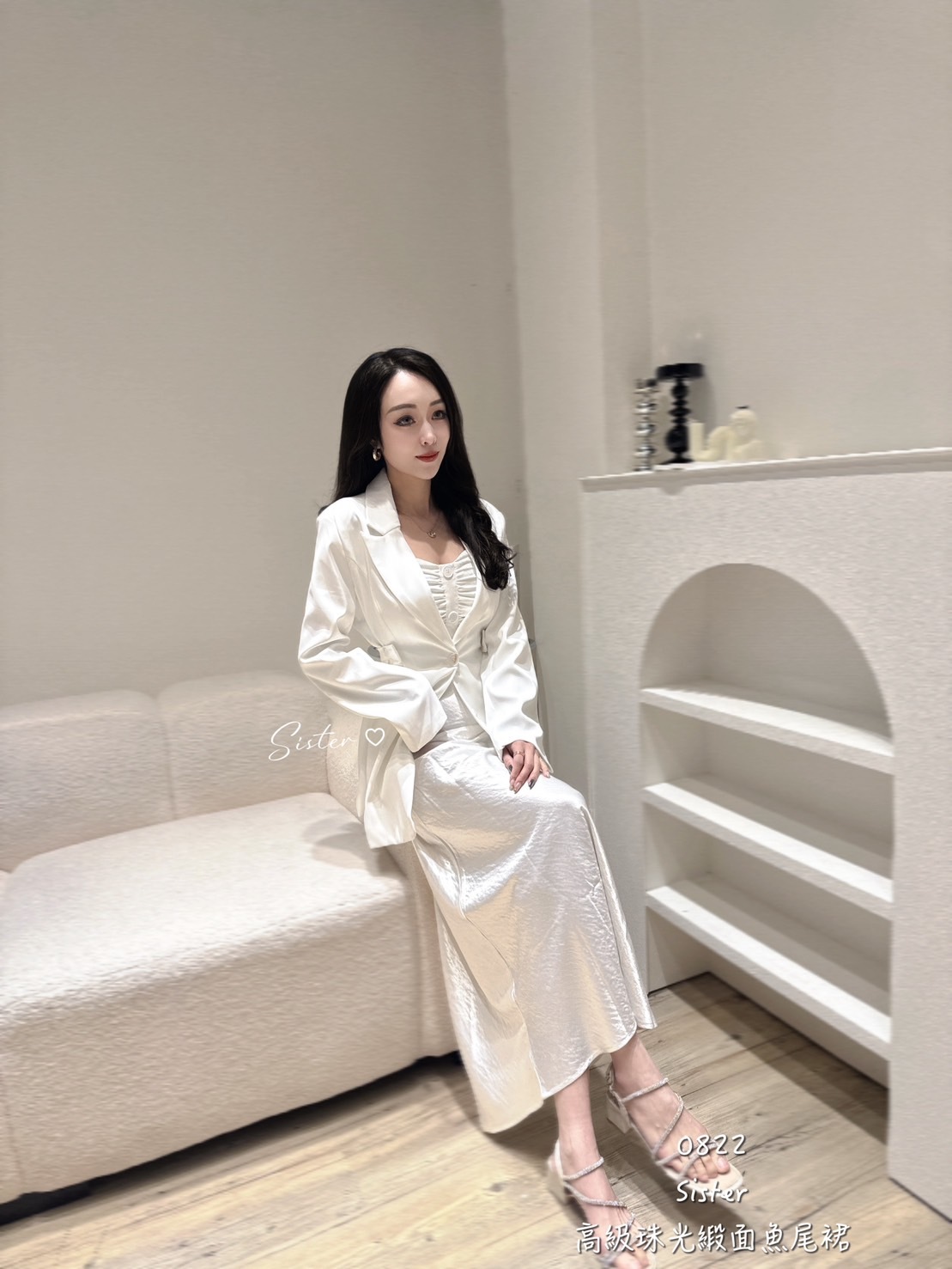 0822 高級珠光緞面魚尾裙 (3)