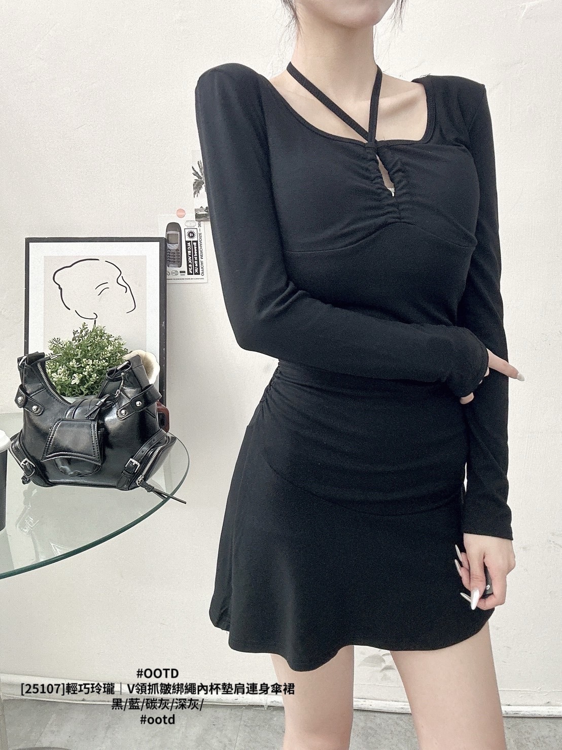 [25107]輕巧玲瓏｜V領抓皺綁繩內杯墊肩連身傘裙 (8)