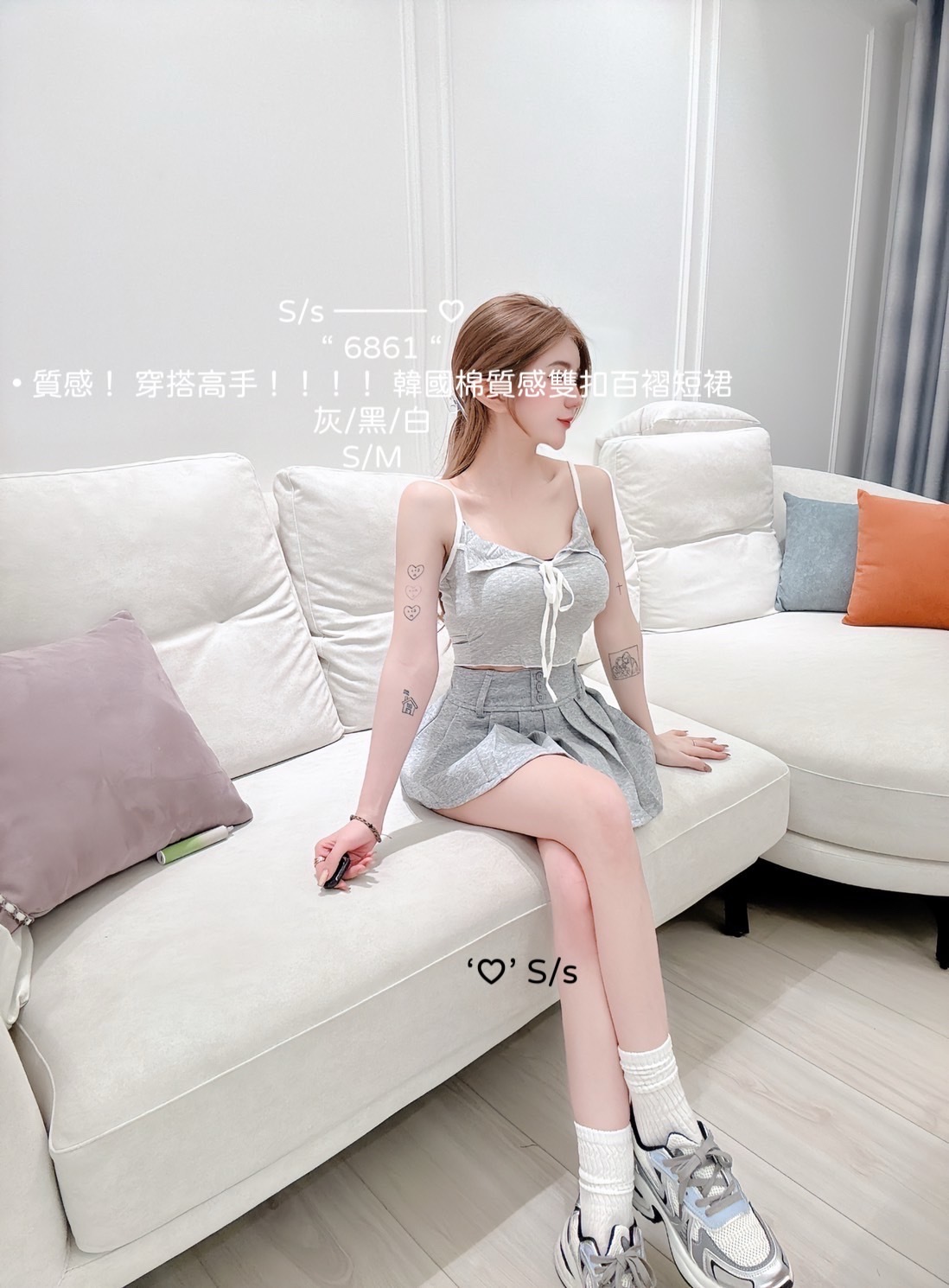 6861 質感！ 穿搭高手韓國棉質感雙扣百褶短裙 (2)