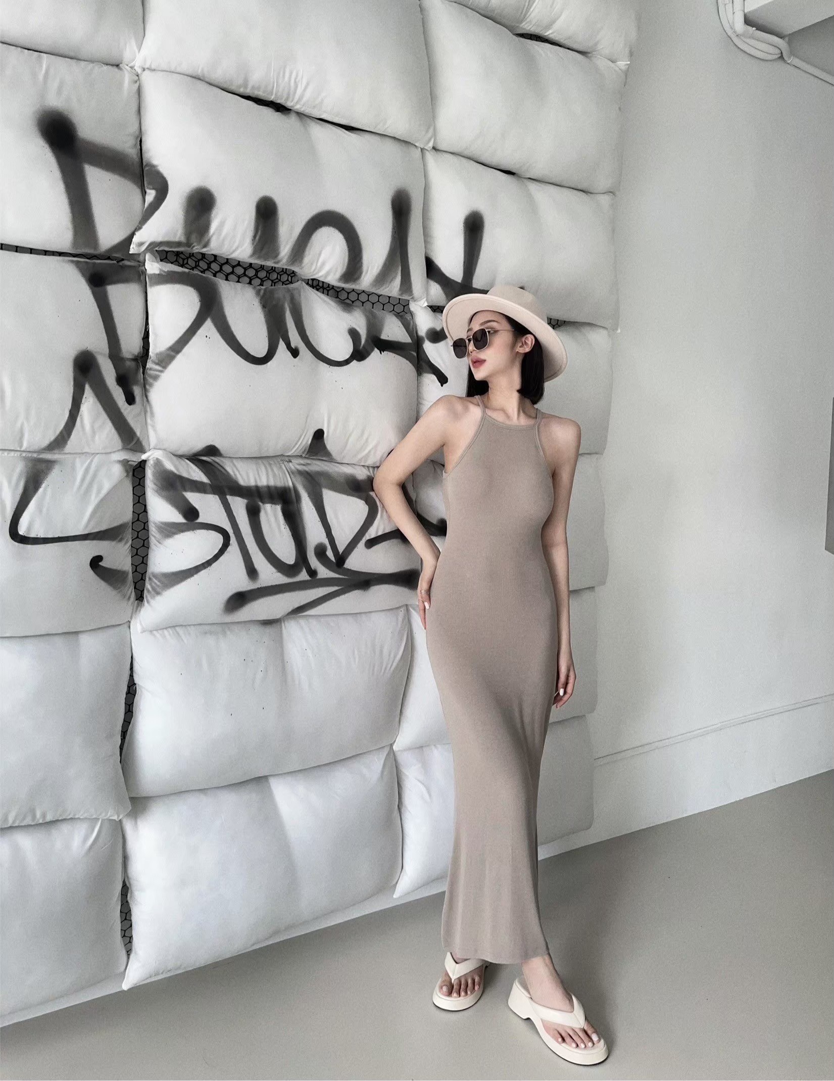 #0952𝓐.𝓓𝓮𝓼𝓲𝓰𝓷 『訂製款』歐美削肩露背長洋 (5)