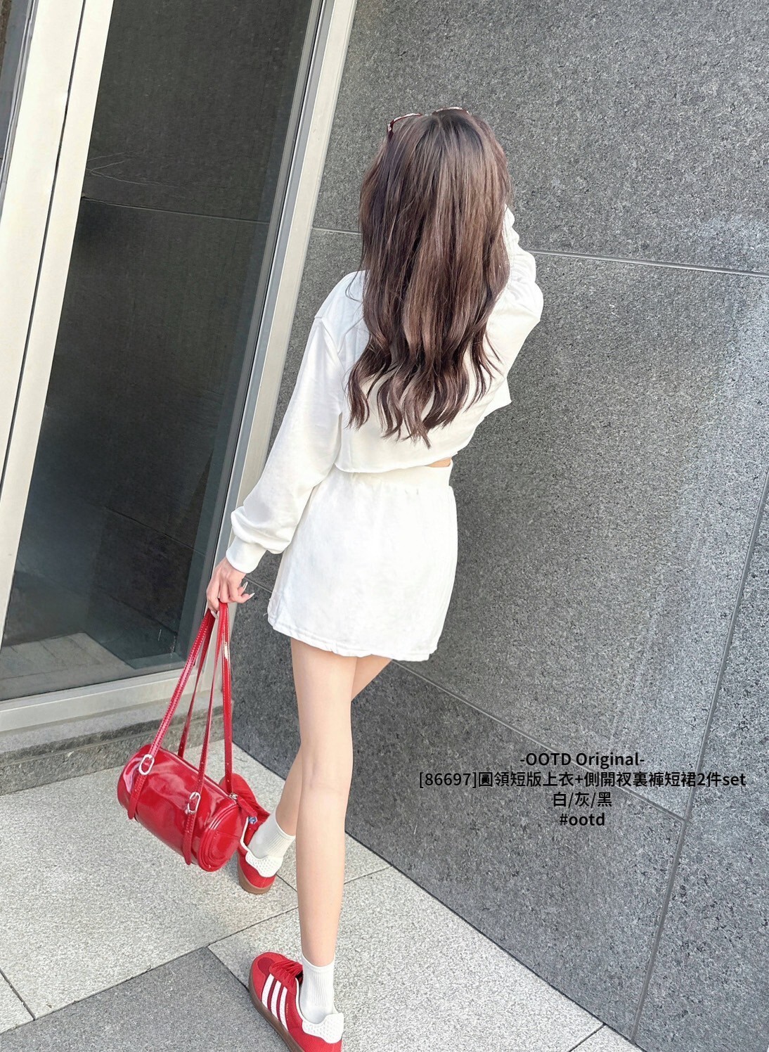 [86697]圓領短版上衣+側開衩裏褲短裙2件set (2)