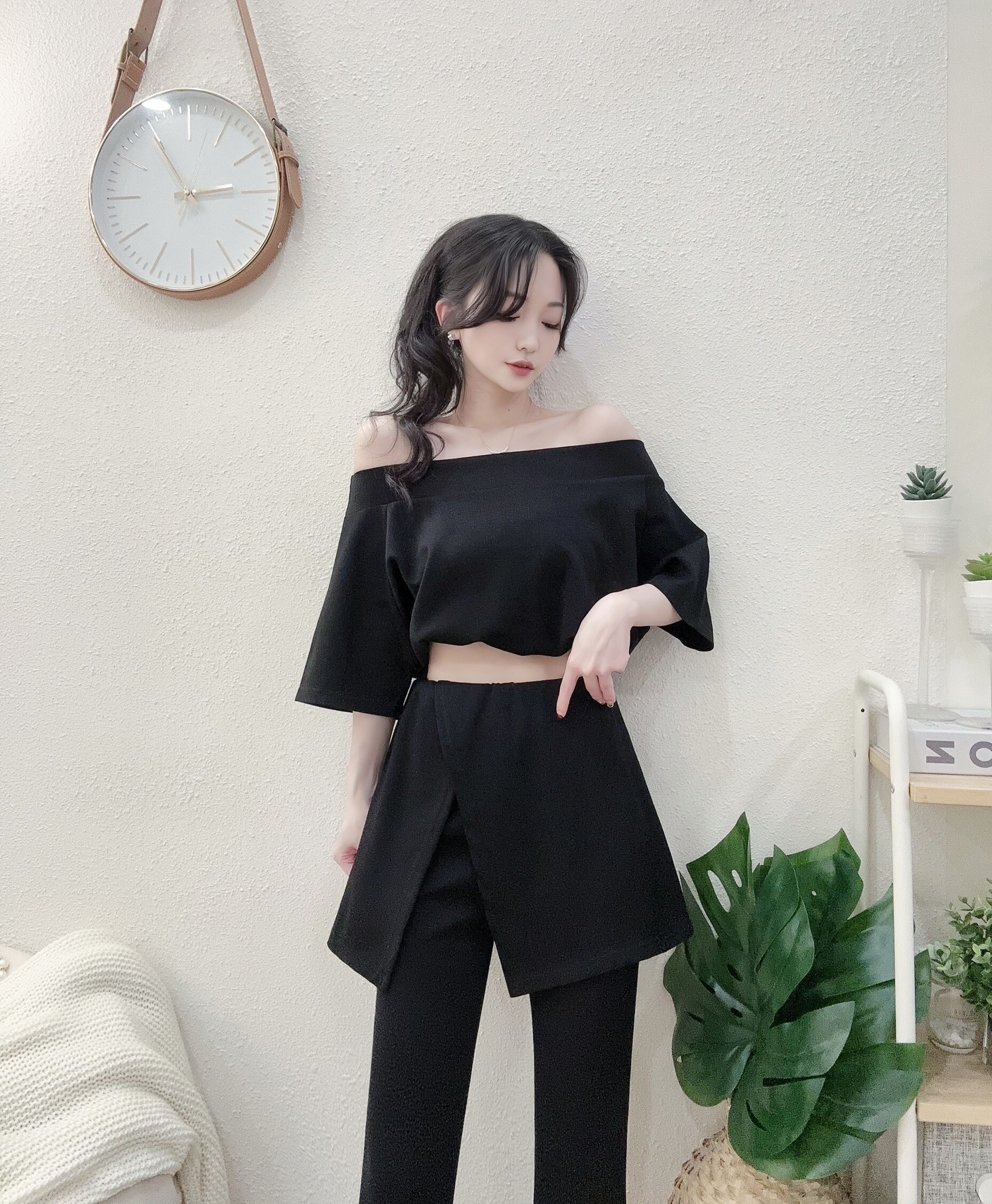 #8913質感休閒雙層開叉喇叭褲套裝 (2)