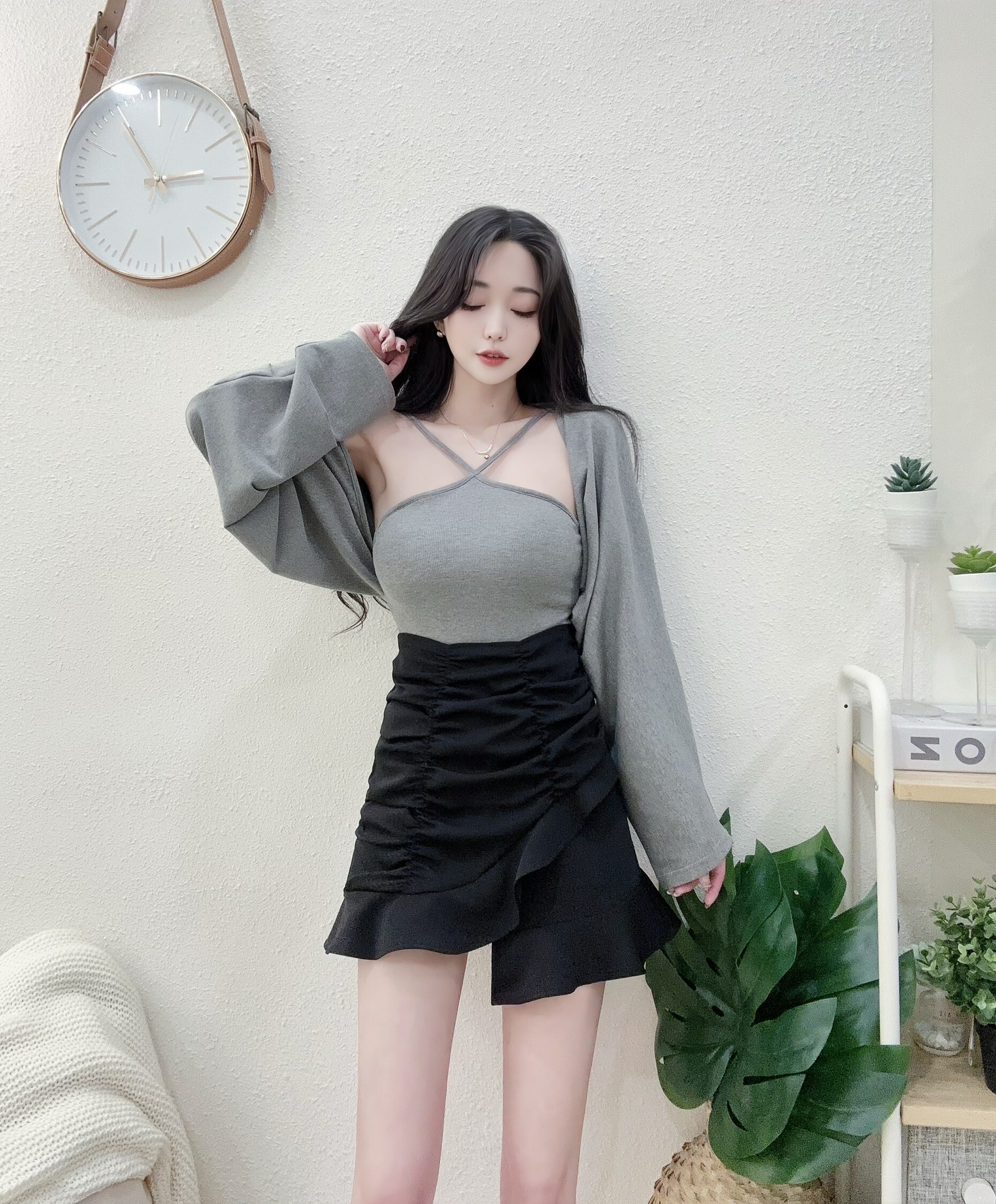 7056好身材V肩罩杯背心+罩衫set (4)