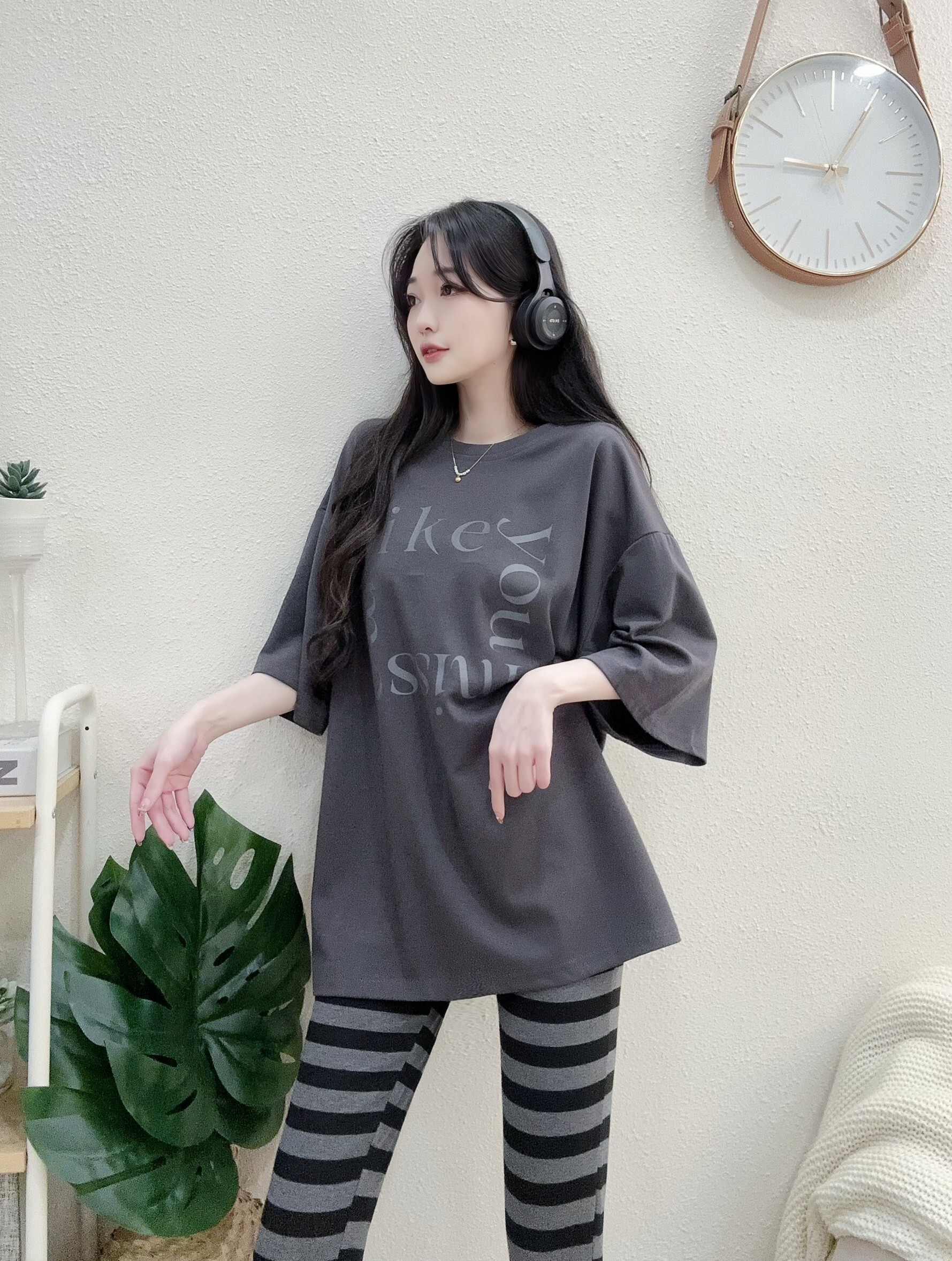 5775不敗個性方型英字情侶大T (3)