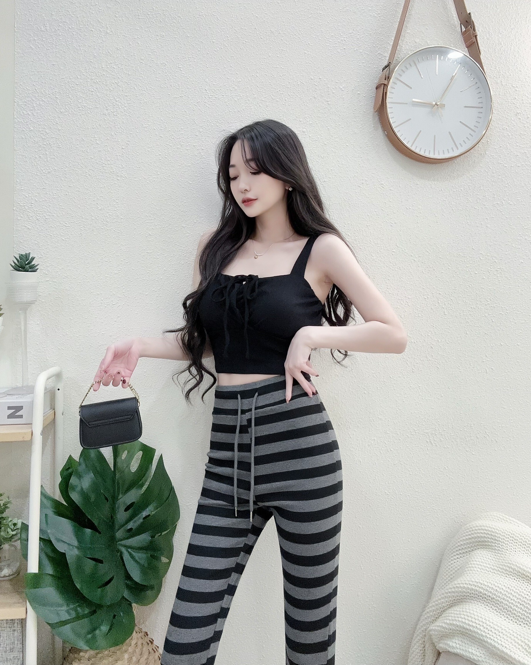 2001甜美寬肩綁帶罩杯短版背心 芋卡白黑