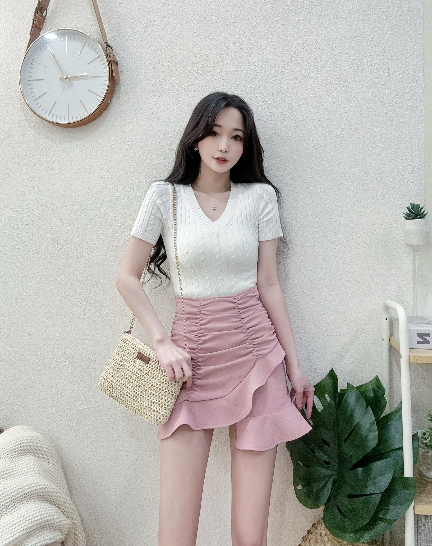 9582百搭V領麻花針織短版上衣 粉藍白黑 (2)