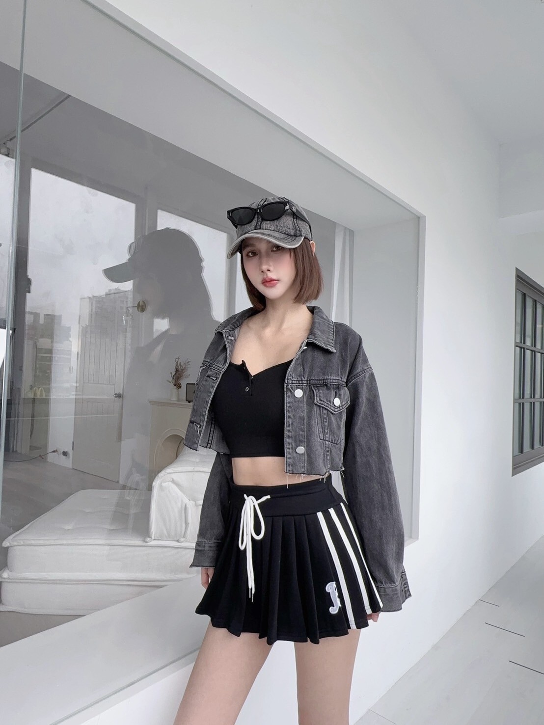 2723 𝓛𝓪𝓭𝔂𝓰𝓸運動風撞色刺繡百褶裙 (2)