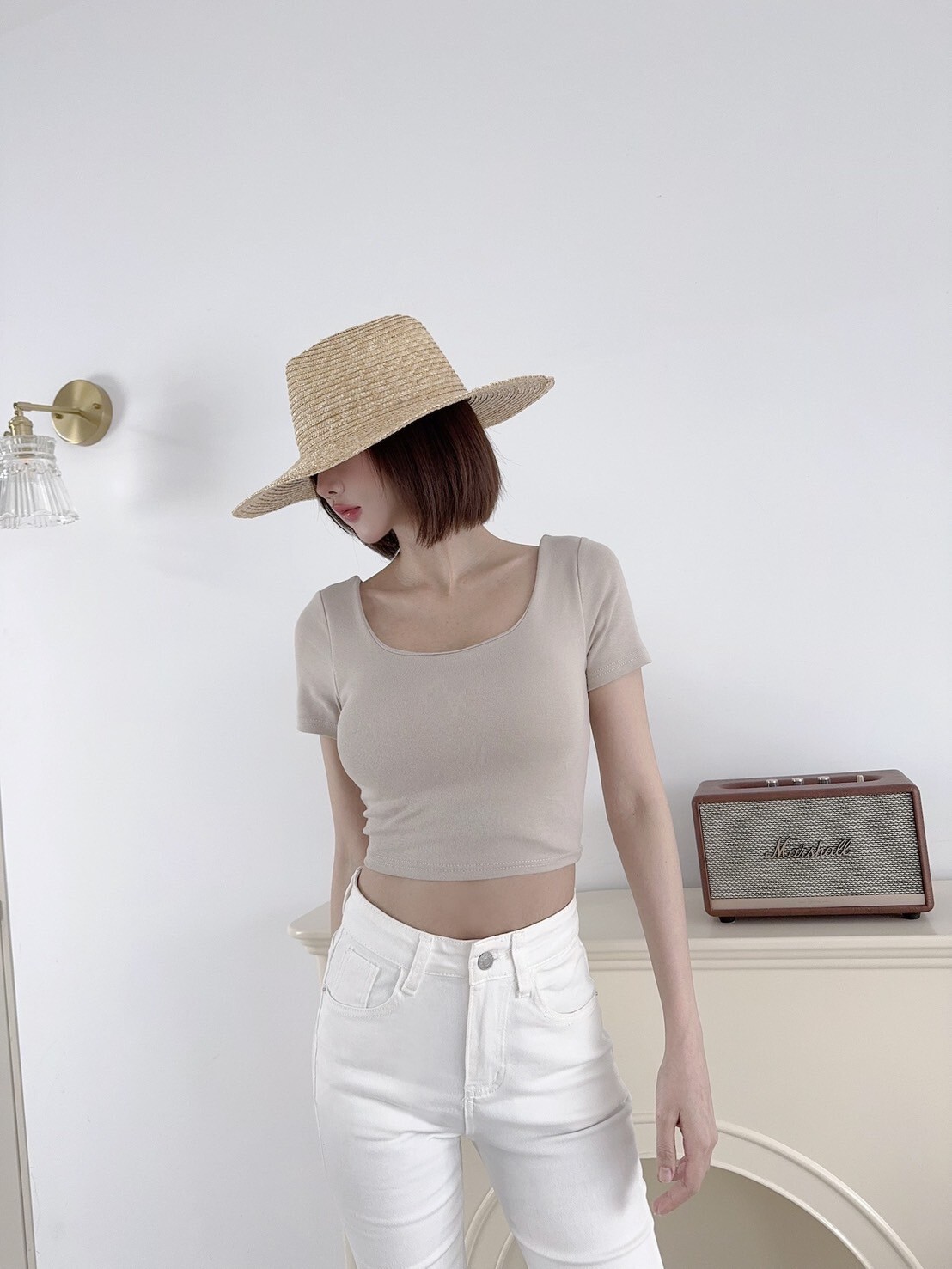 9615 𝓛𝓪𝓭𝔂𝓰𝓸訂製款-巨實搭U領短版胸墊上衣 (4)