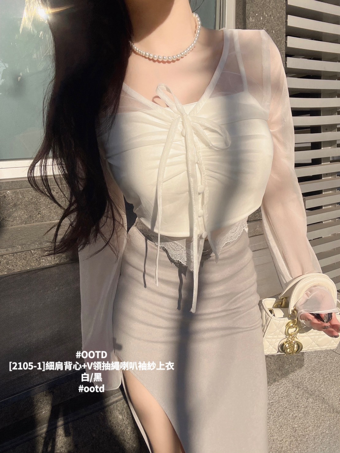 [2105-1]細肩背心+V領抽繩喇叭袖紗上衣 (4)