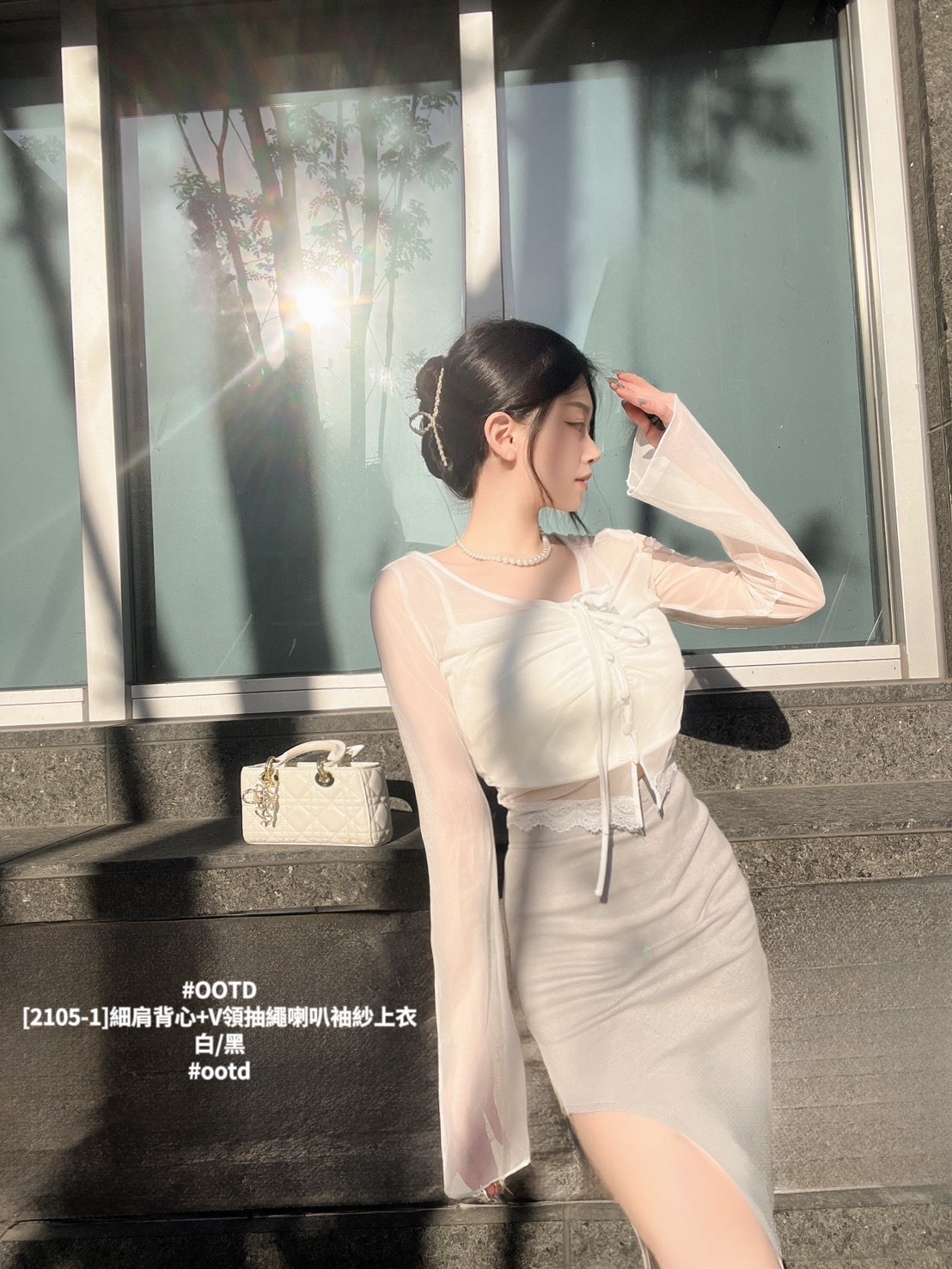 [2105-1]細肩背心+V領抽繩喇叭袖紗上衣 (3)
