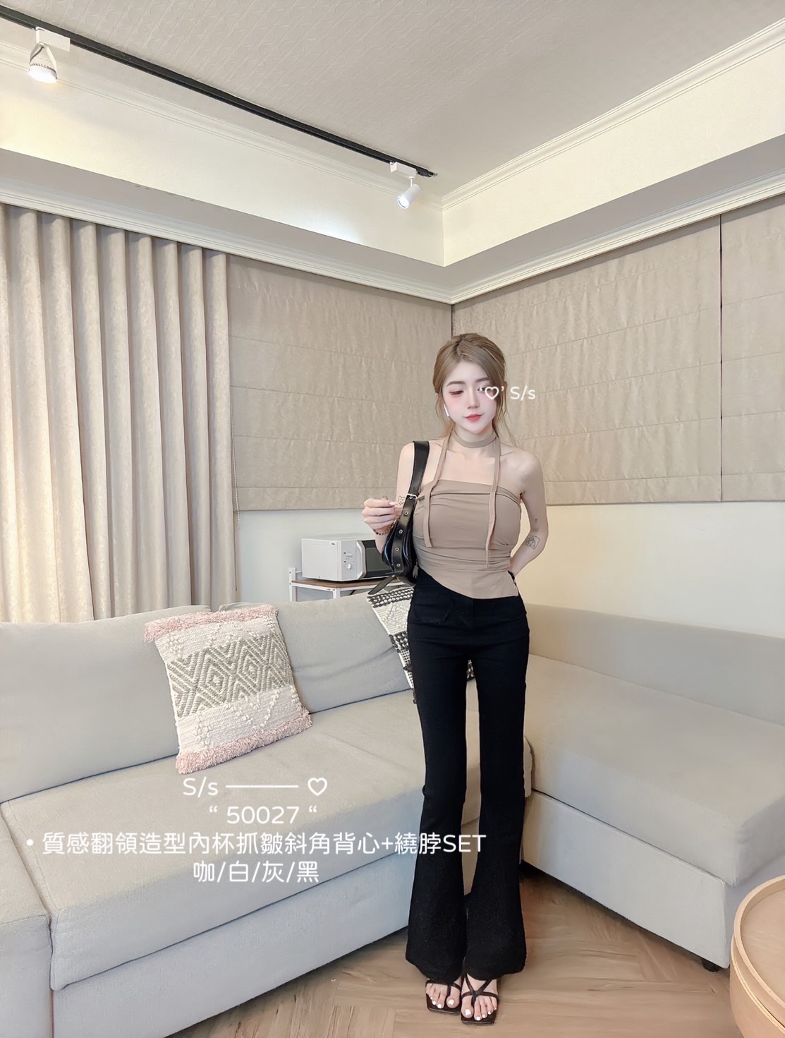 50027質感翻領造型內杯抓皺斜角背心+繞脖SET (2)