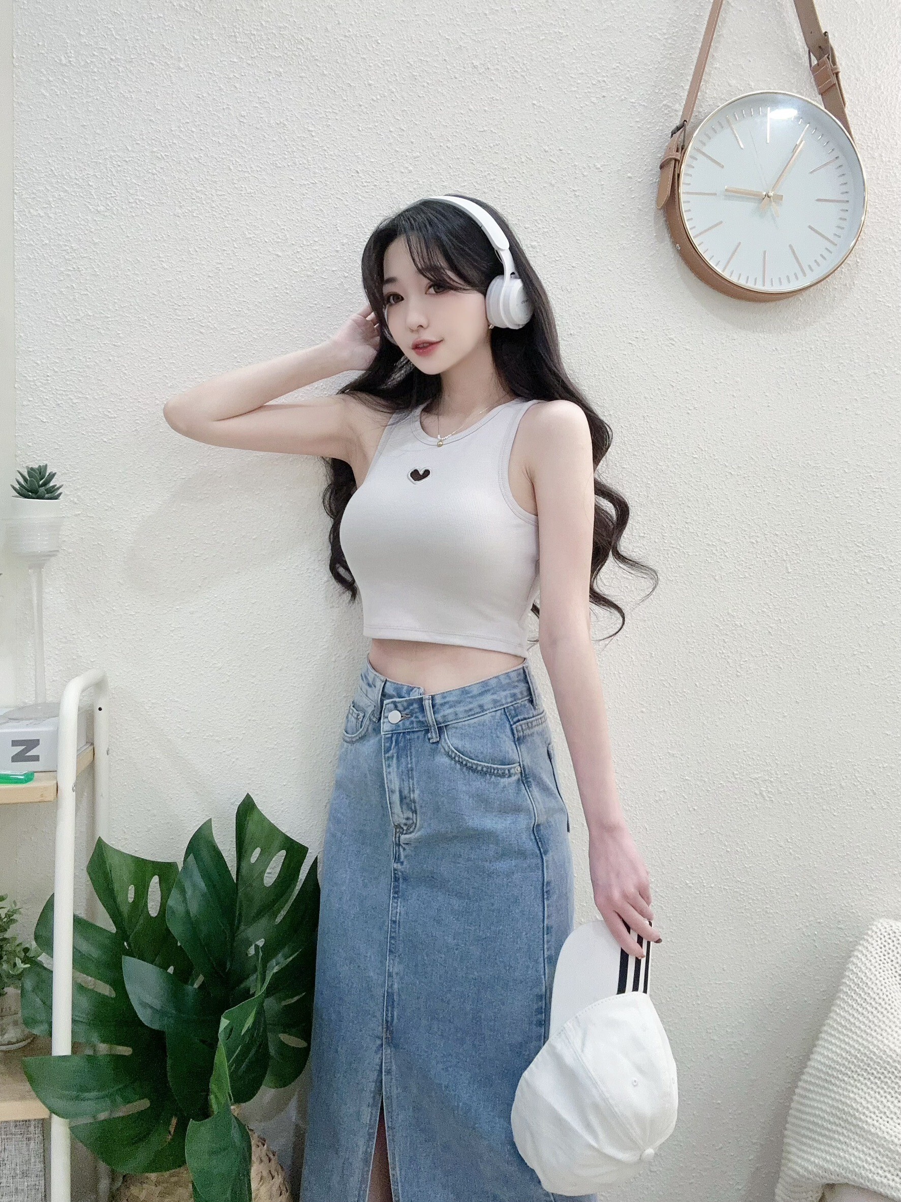 2094 P200 好感簍空愛心罩杯短版背心 (3)