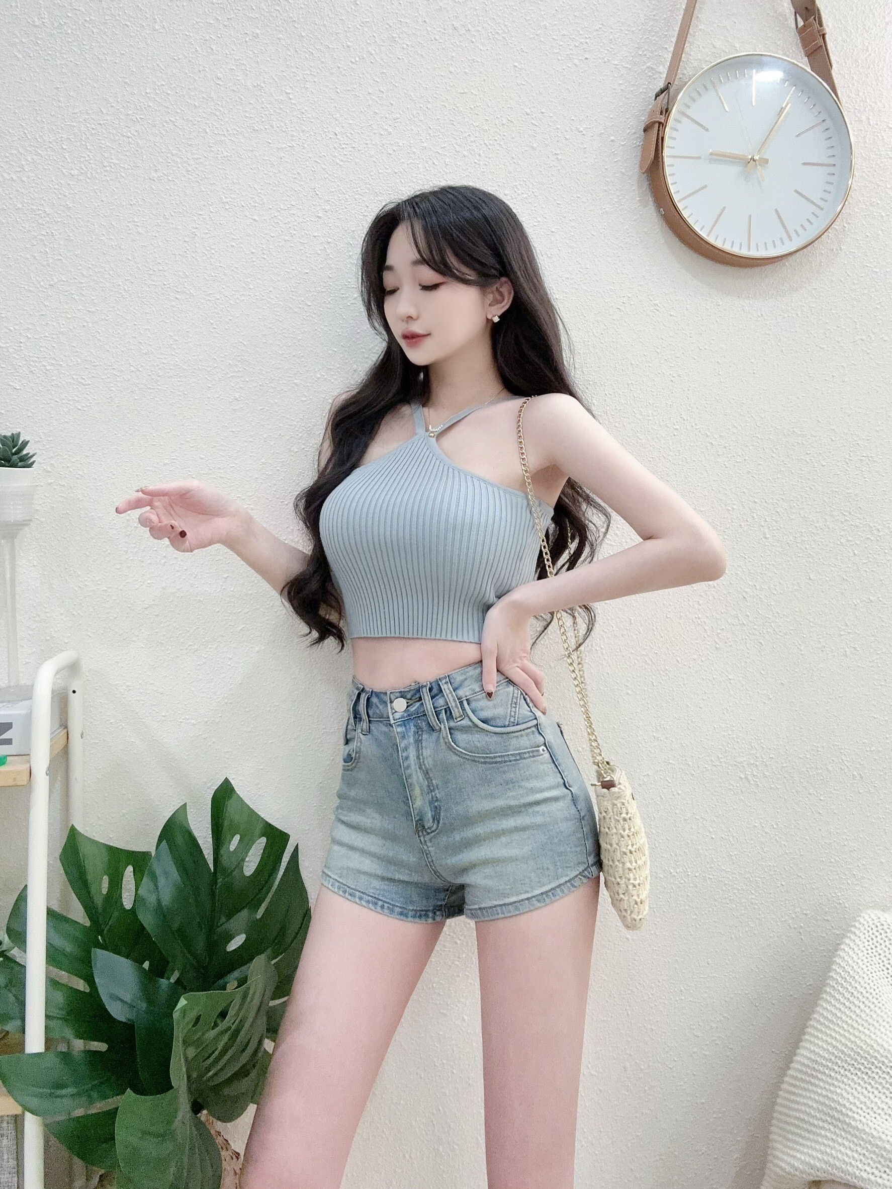 9911 P190 造型V型肩帶針織罩杯背心