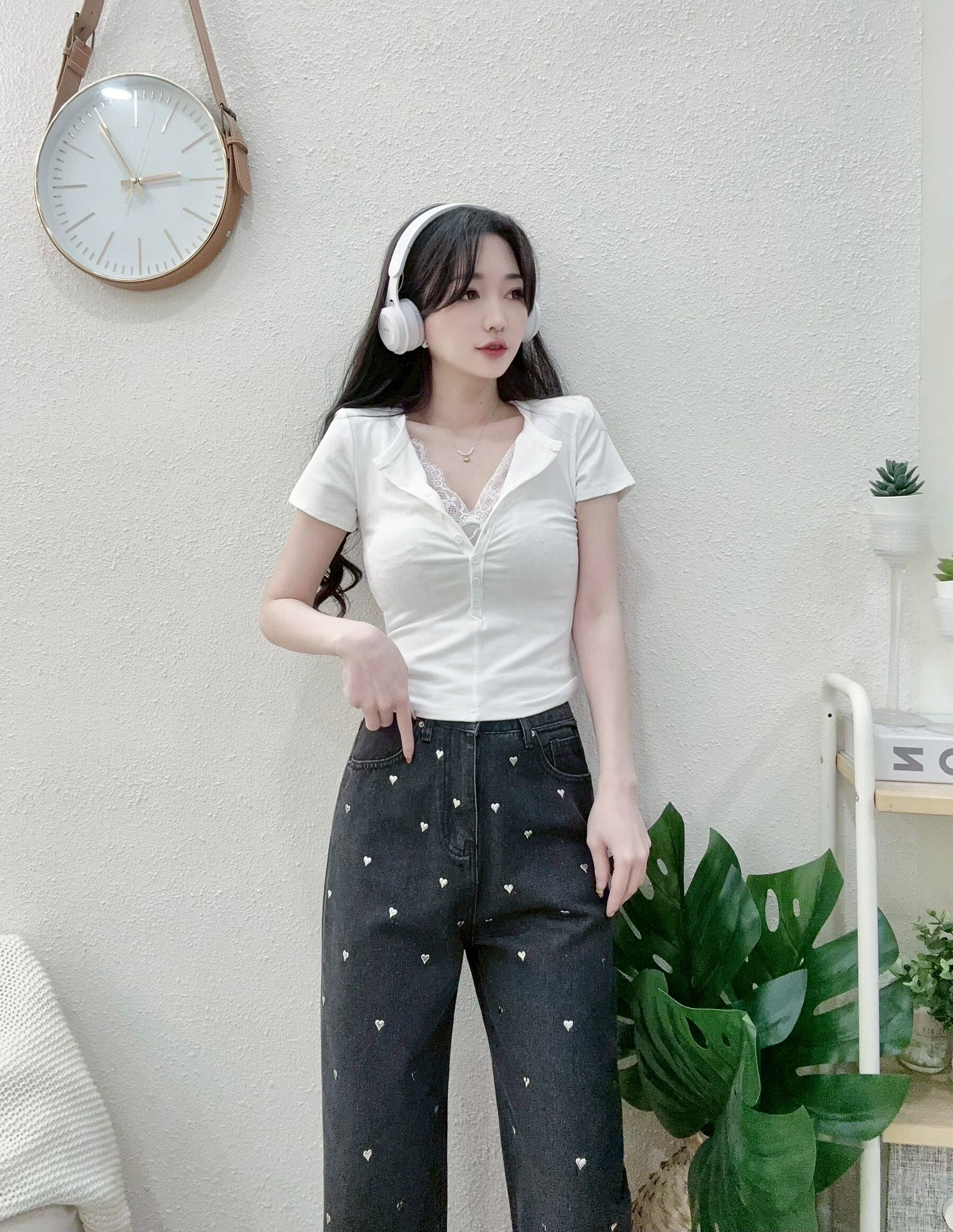 531 P190 小心機睫毛蕾絲開釦修身上衣 (2)