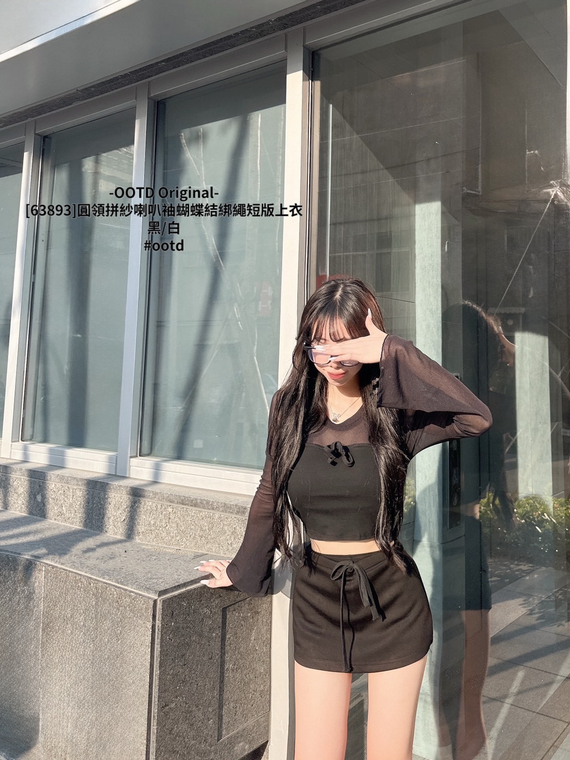 [63893]圓領拼紗喇叭袖蝴蝶結綁繩短版上衣 (5)