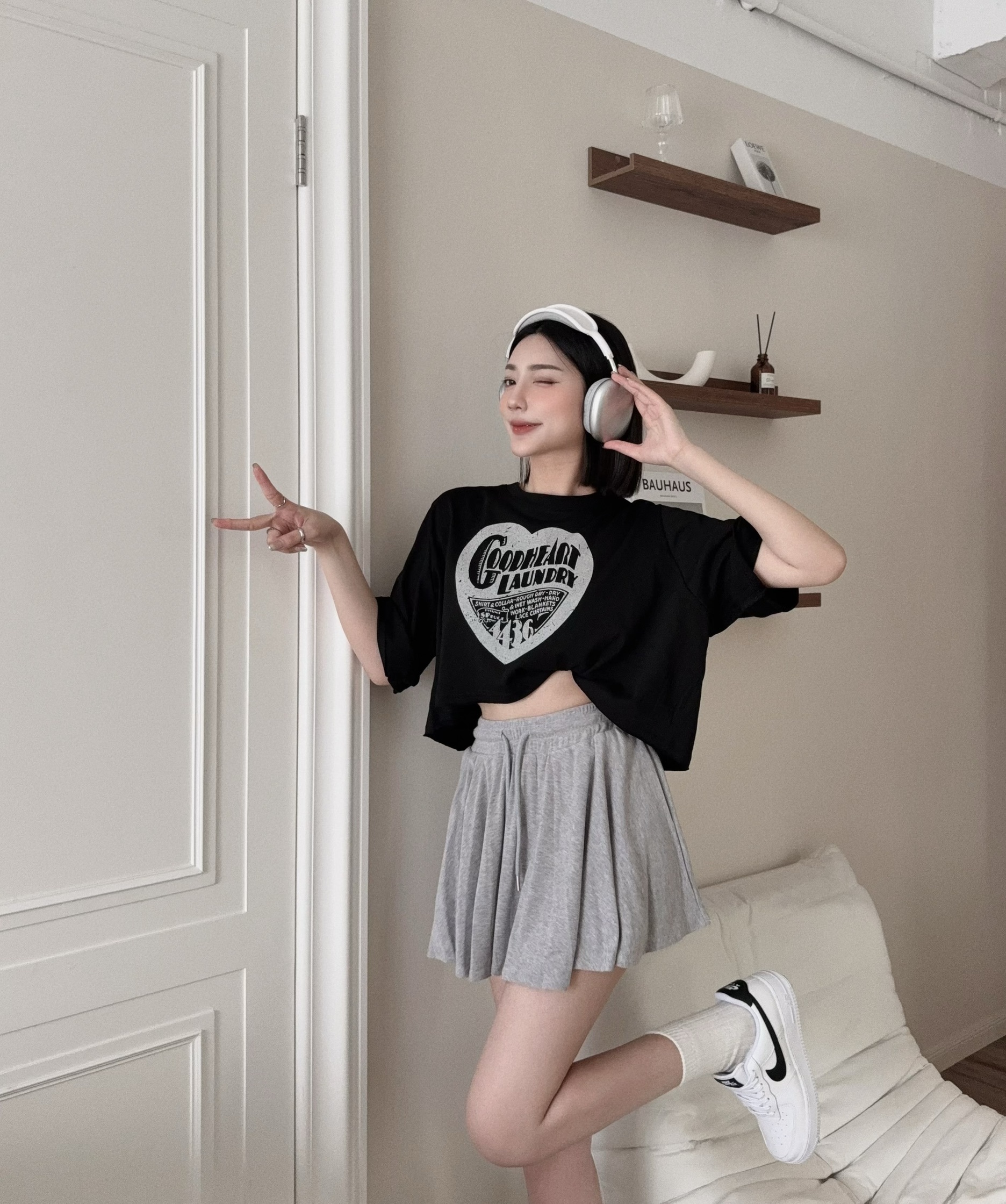 2507 『選品』美式字母愛心短版T (4)