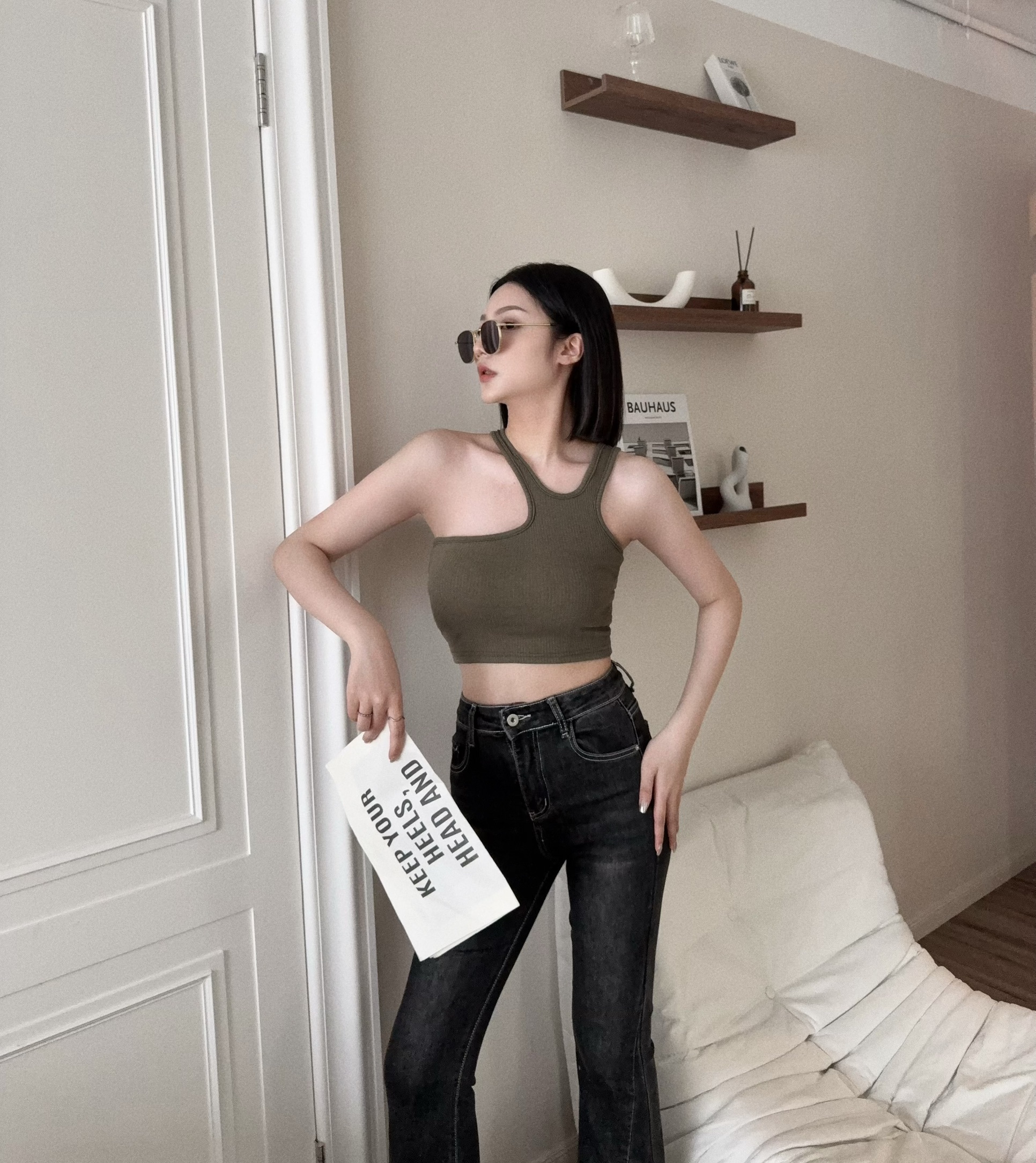 1047 『訂製款』顯瘦單肩設計感背心 (2)