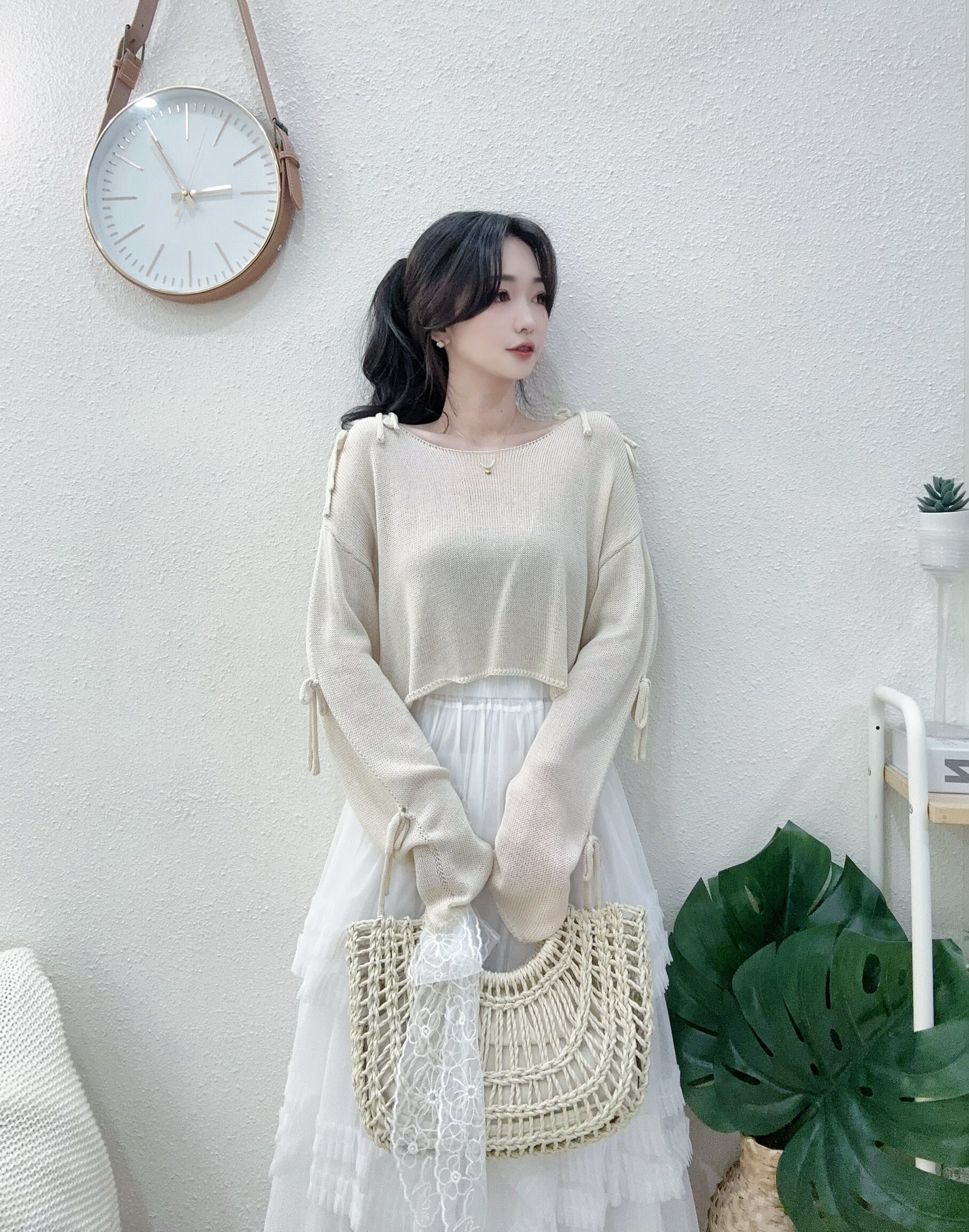 1113慵懶寬領蝴蝶結袖針織短衫 (5)