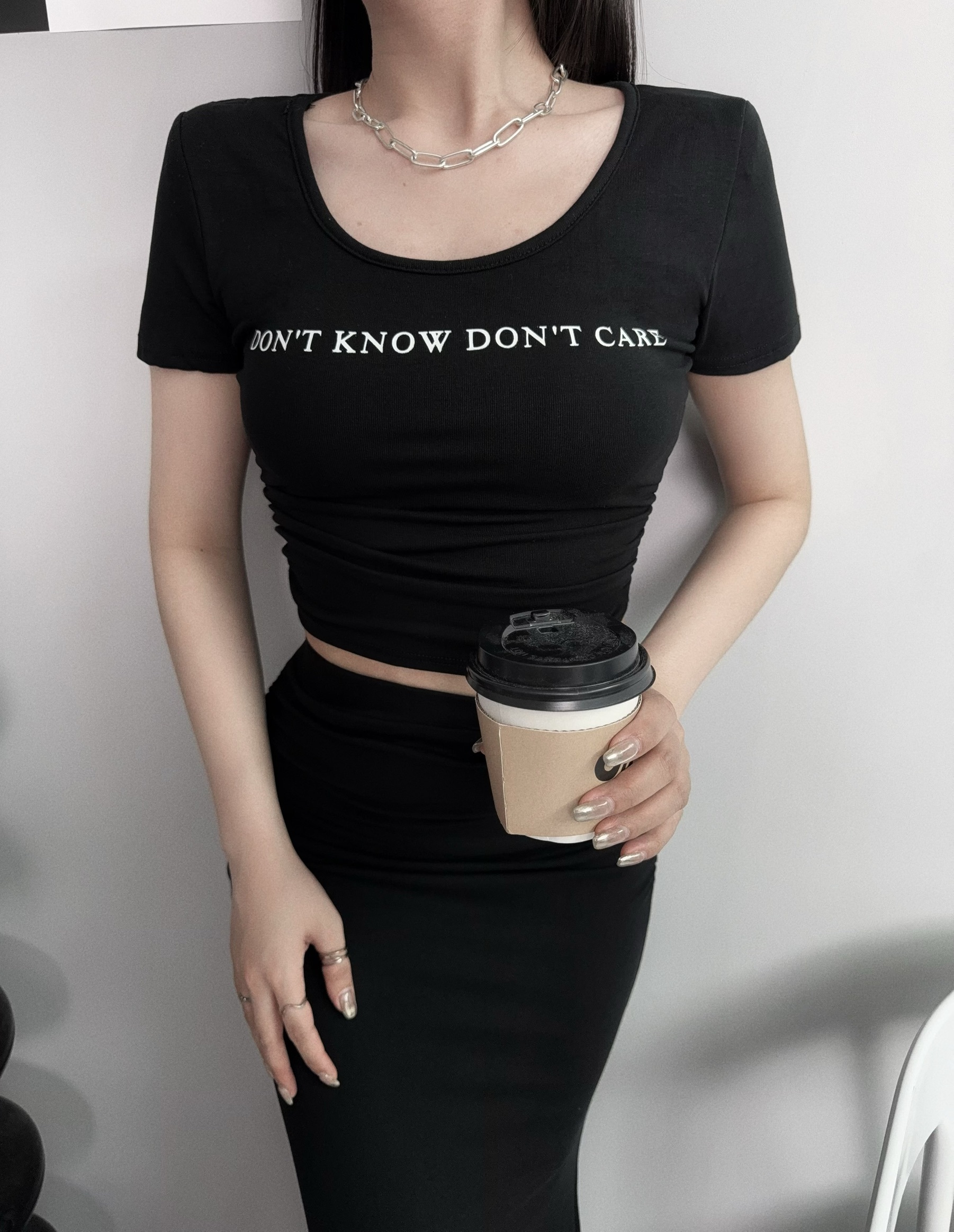 30062『選品』休閒字母短版上衣+褶皺長裙套裝 (3)